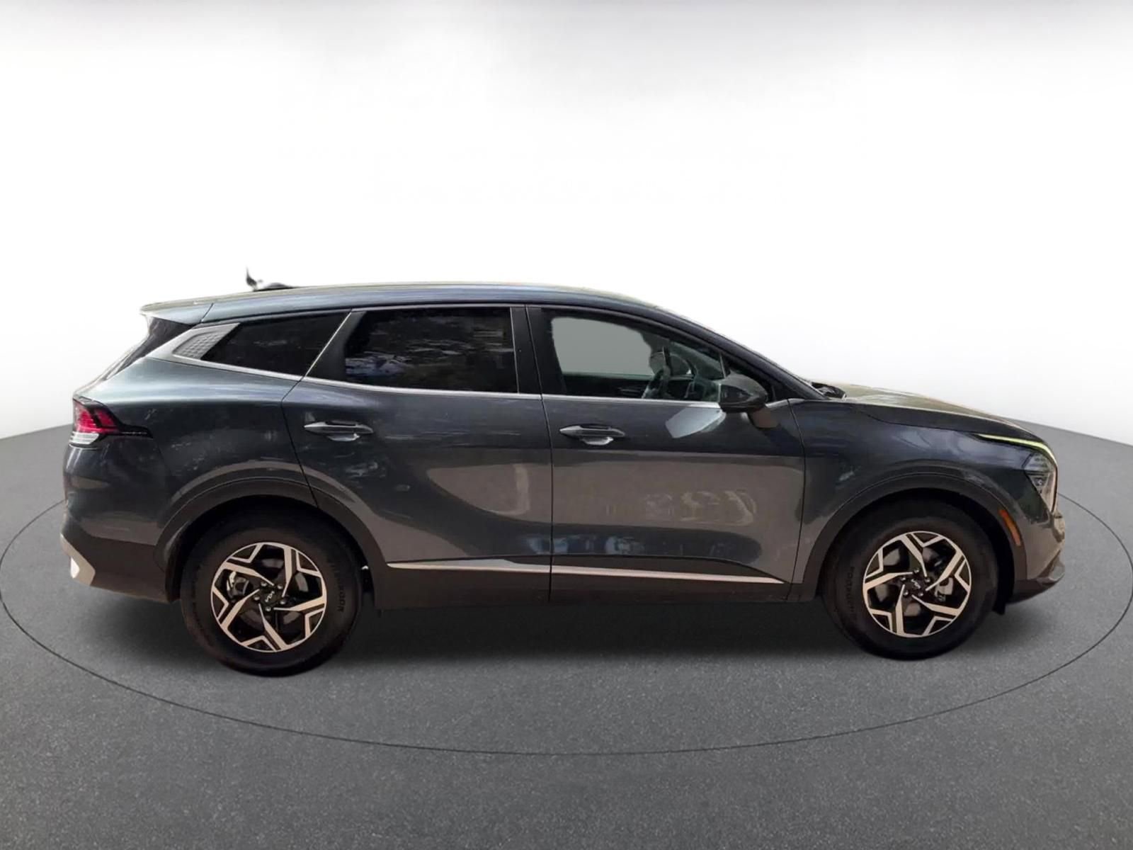 Thumbnail: 2025 Kia Sportage - 16