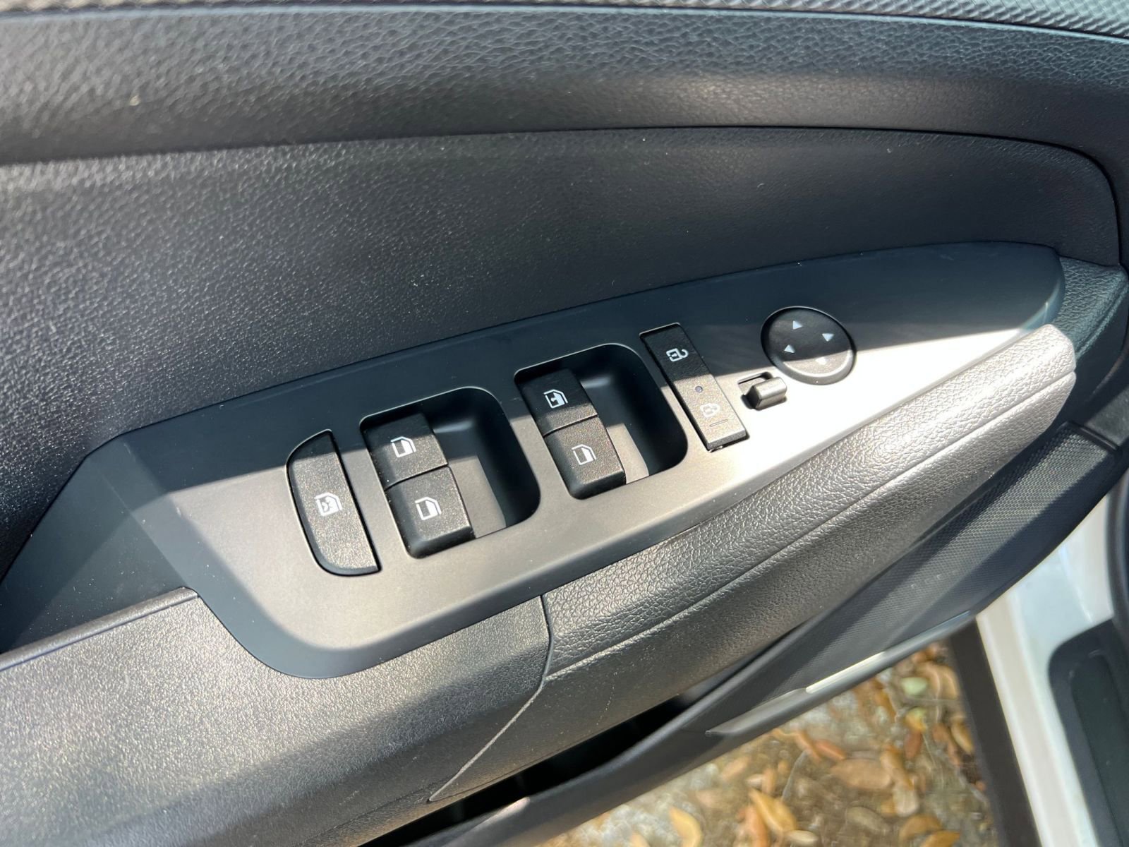 Thumbnail: 2025 Kia Sportage - 18