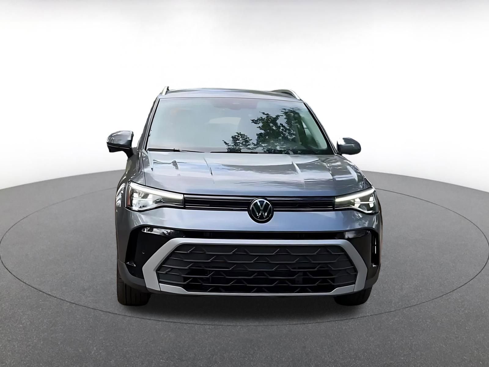 Thumbnail: 2025 Volkswagen Taos - 4