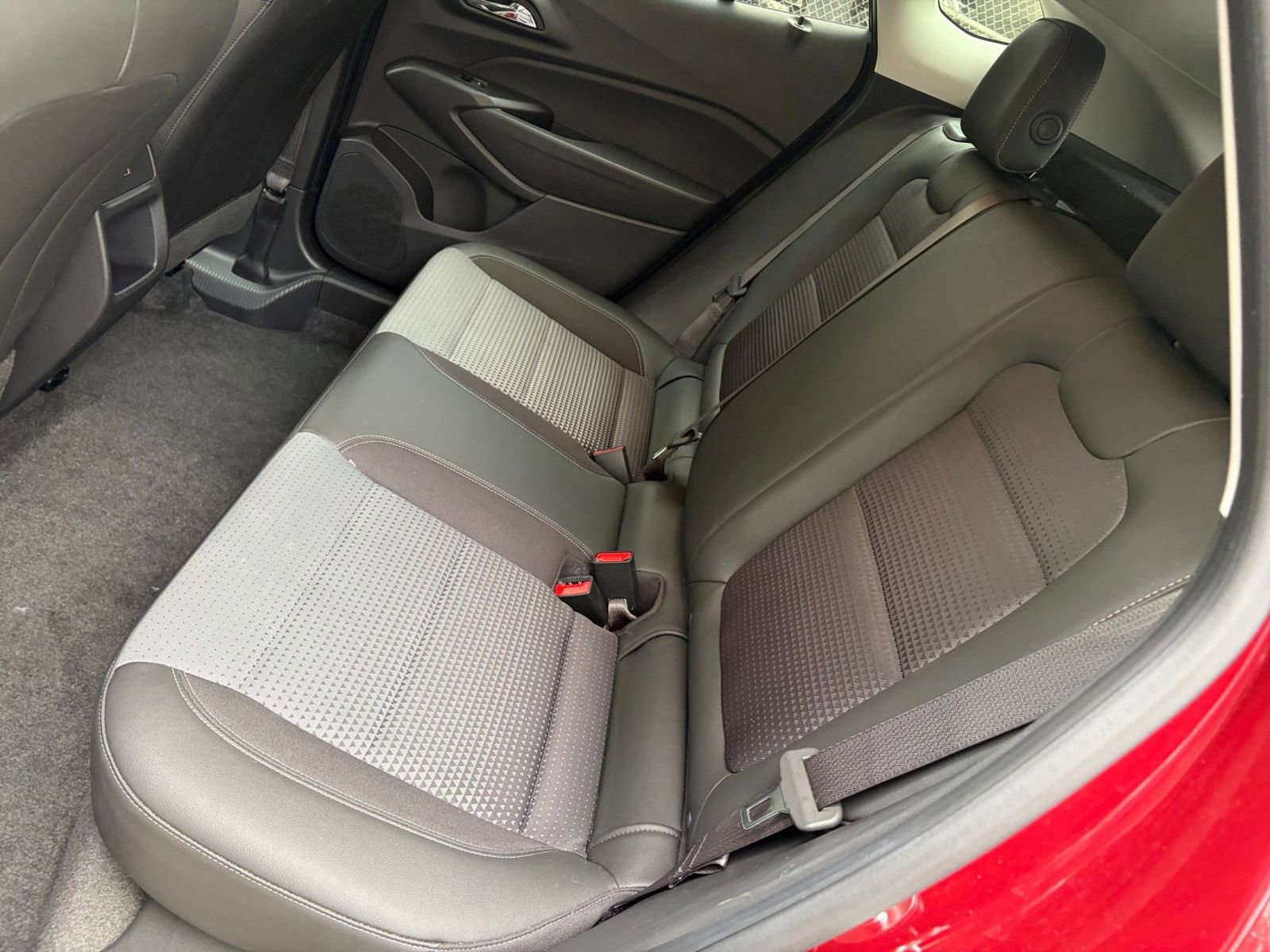 Thumbnail: 2025 Chevrolet Trax - 33