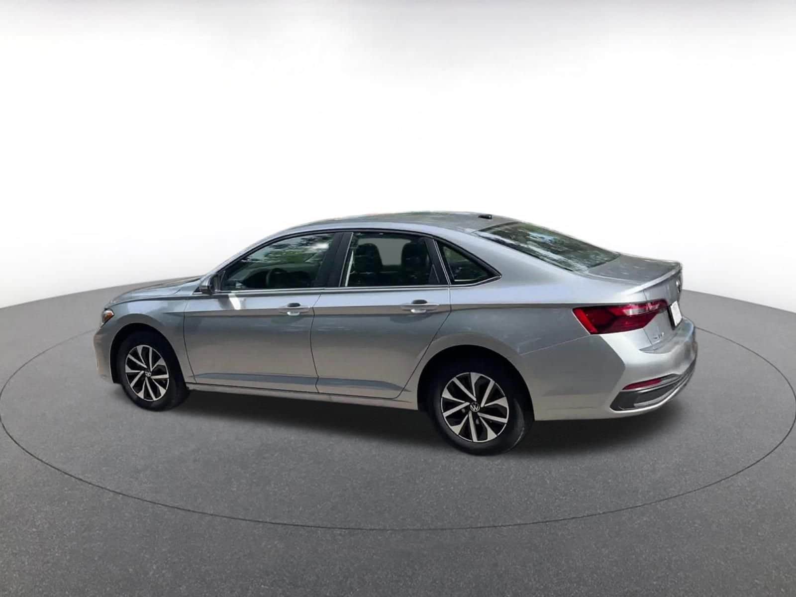 Thumbnail: 2024 Volkswagen Jetta - 10