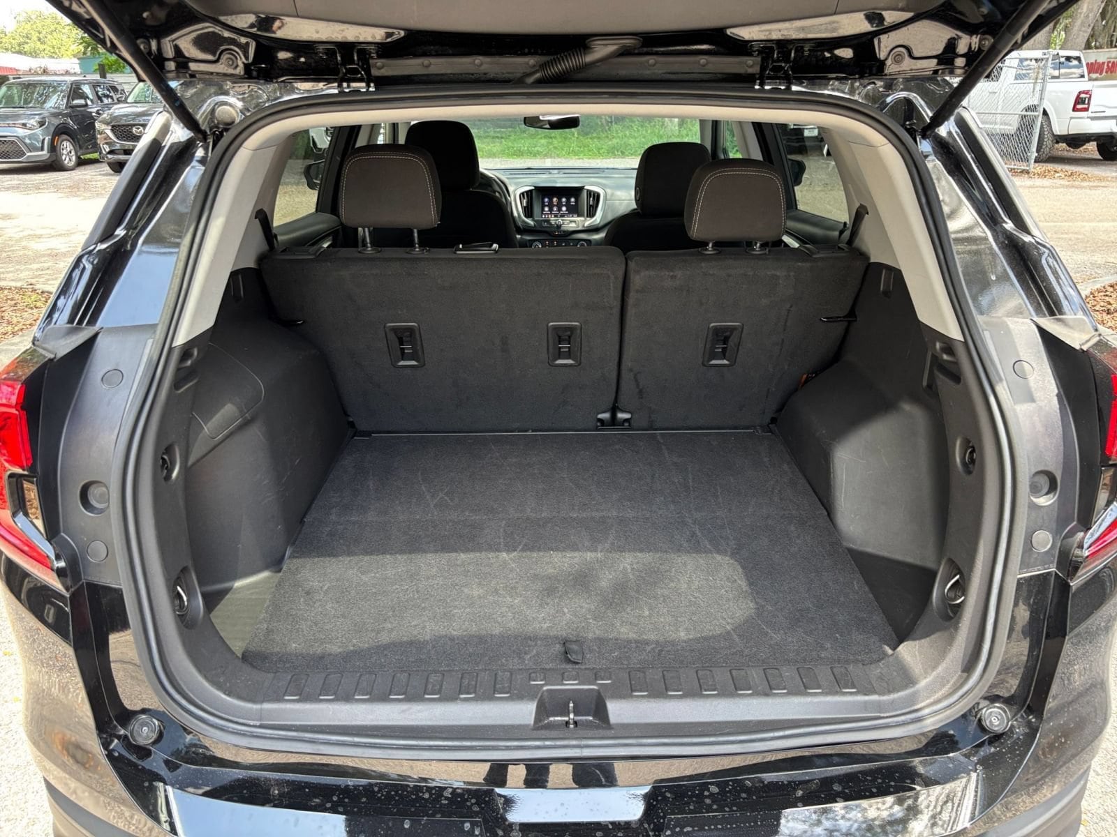 Thumbnail: 2024 GMC Terrain - 30