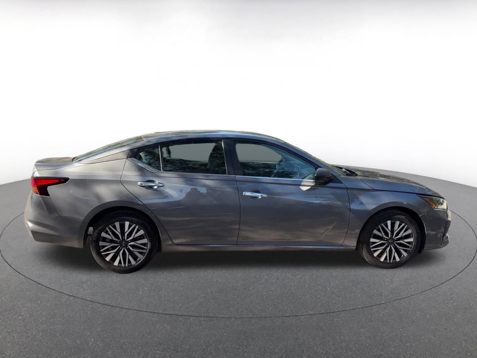 Thumbnail: 2025 Nissan Altima - 16