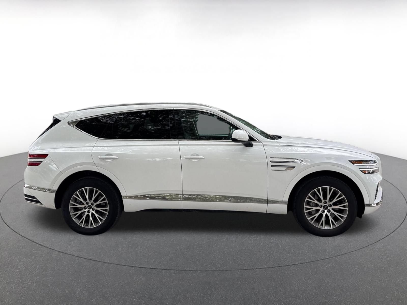 Thumbnail: 2026 Genesis GV80 - 13