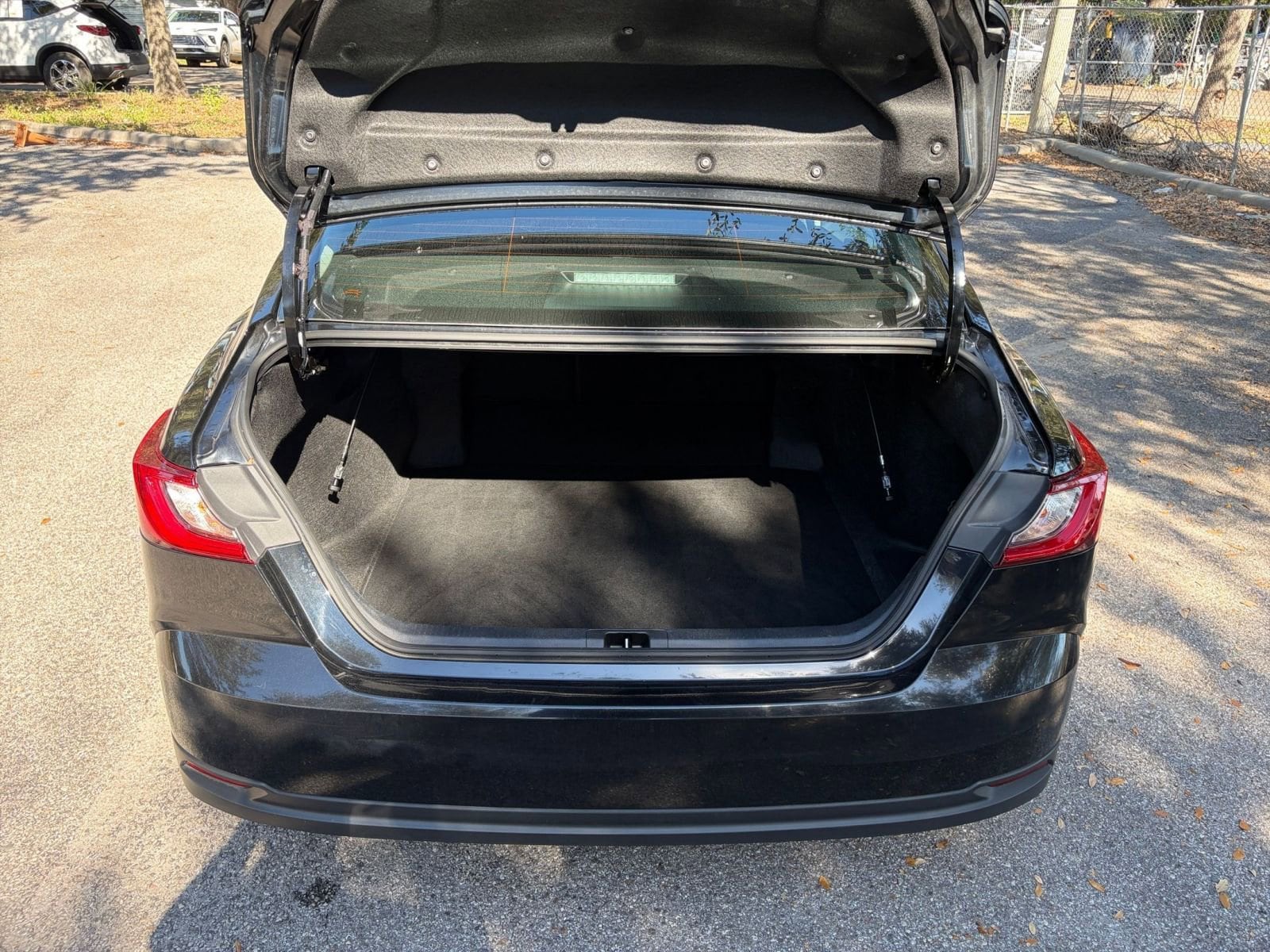 Thumbnail: 2025 Toyota Camry - 24