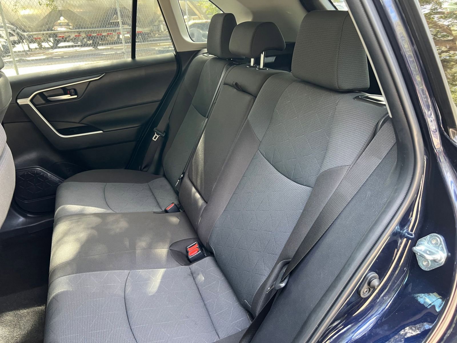 Thumbnail: 2025 Toyota RAV4 - 32