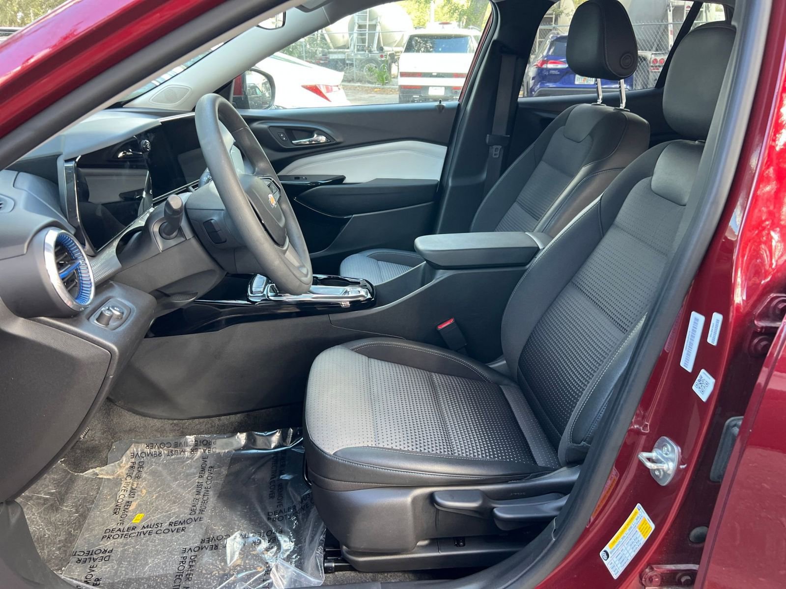 Thumbnail: 2025 Chevrolet Trax - 23