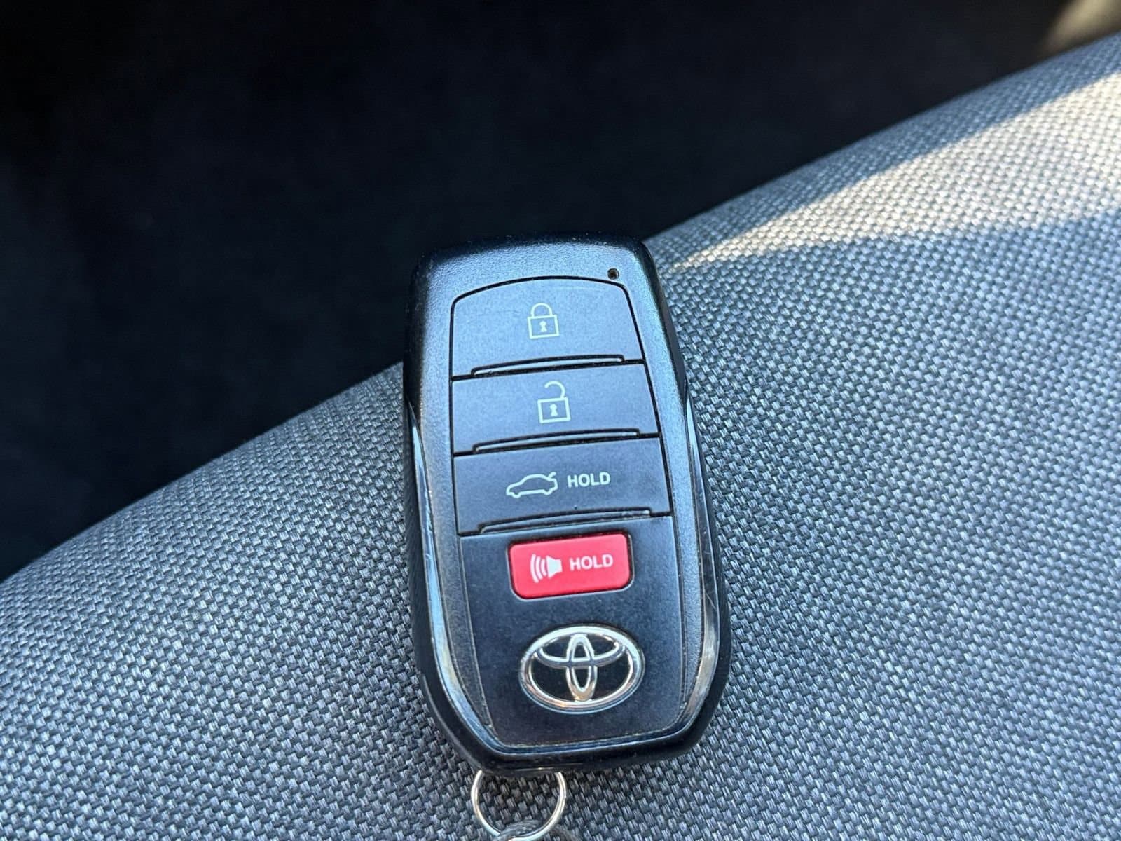 Thumbnail: 2025 Toyota Camry - 18