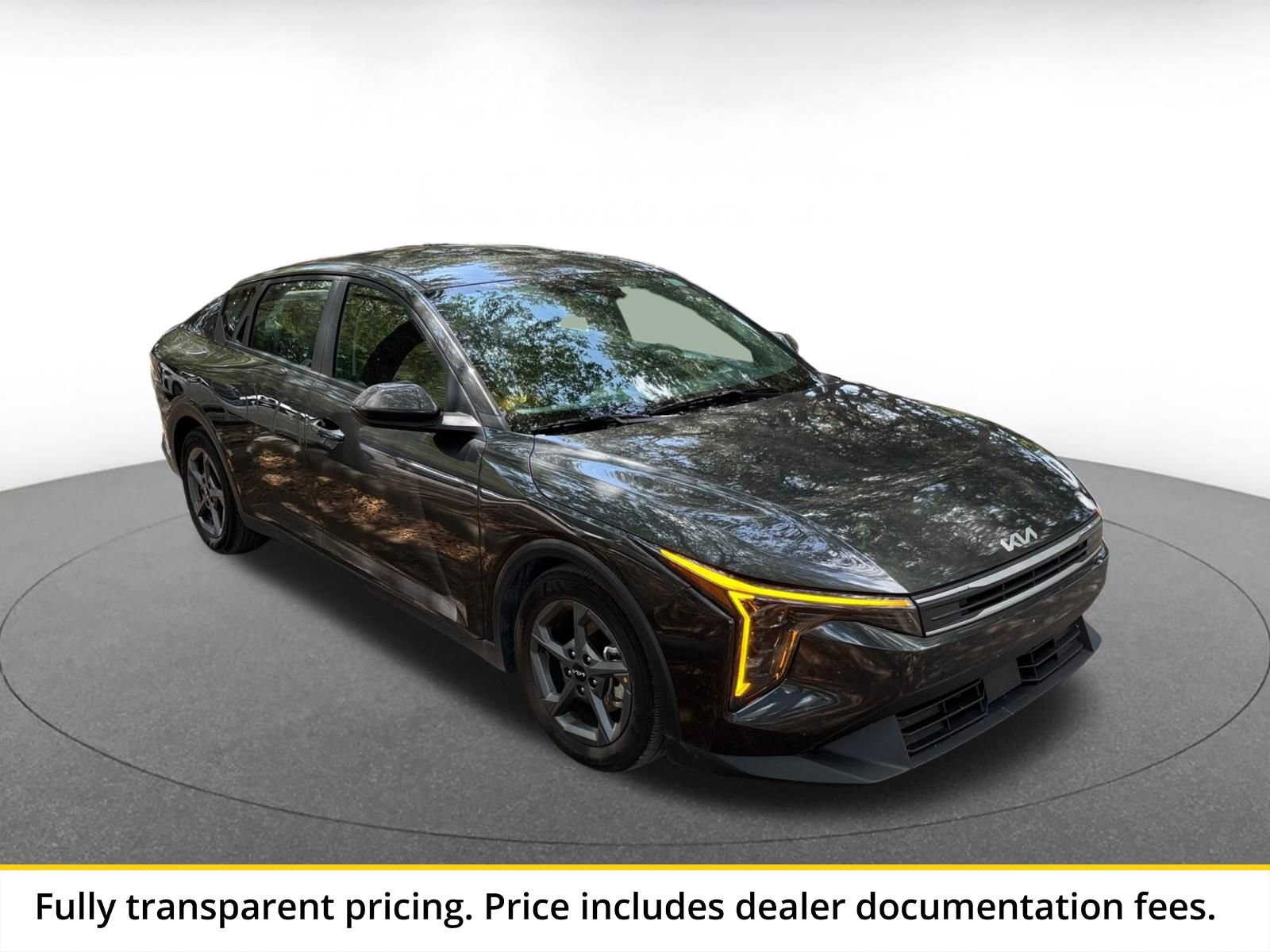 Thumbnail: 2025 Kia K4 - 1