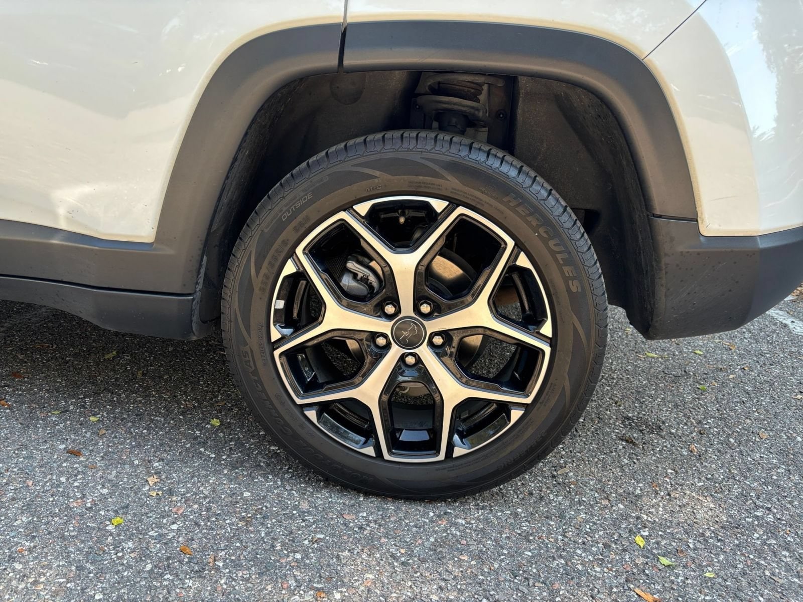 Thumbnail: 2025 Jeep Compass - 30