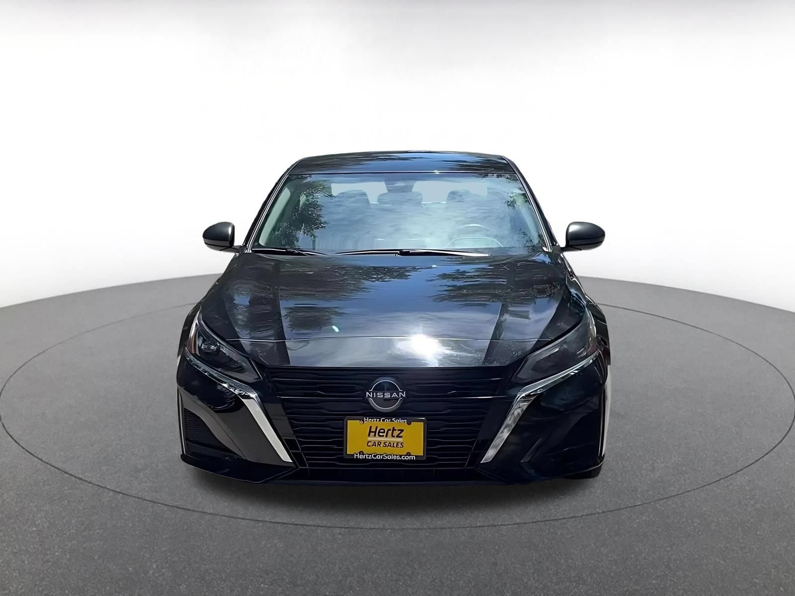 Thumbnail: 2025 Nissan Altima - 4
