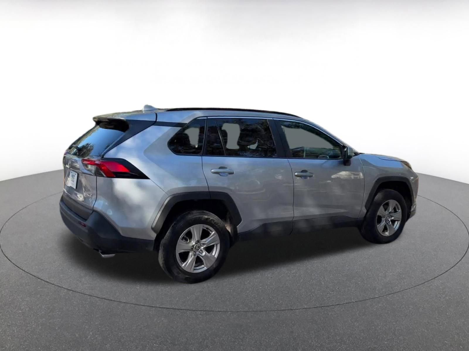 Thumbnail: 2025 Toyota RAV4 - 15