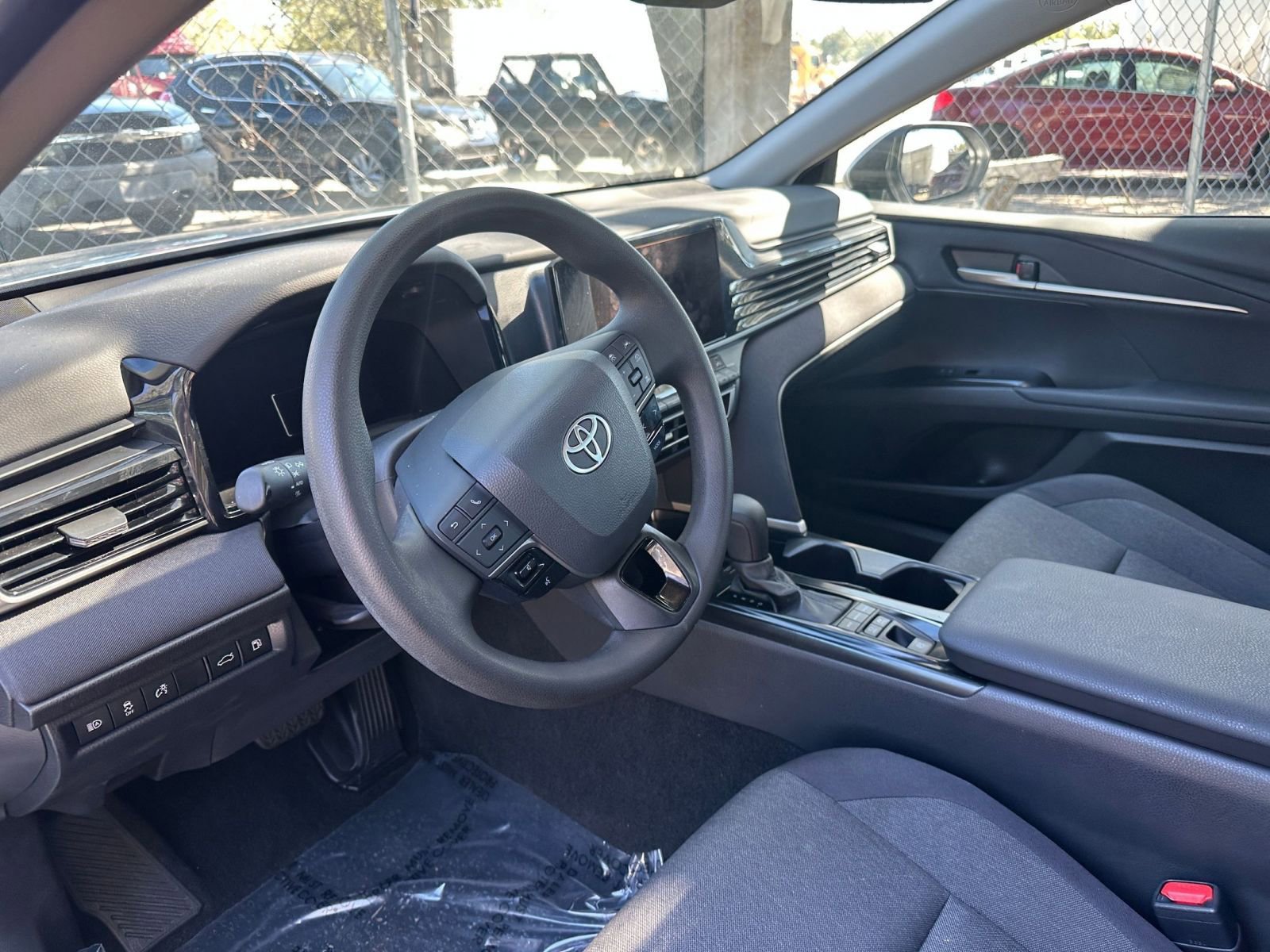 Thumbnail: 2025 Toyota Camry - 28