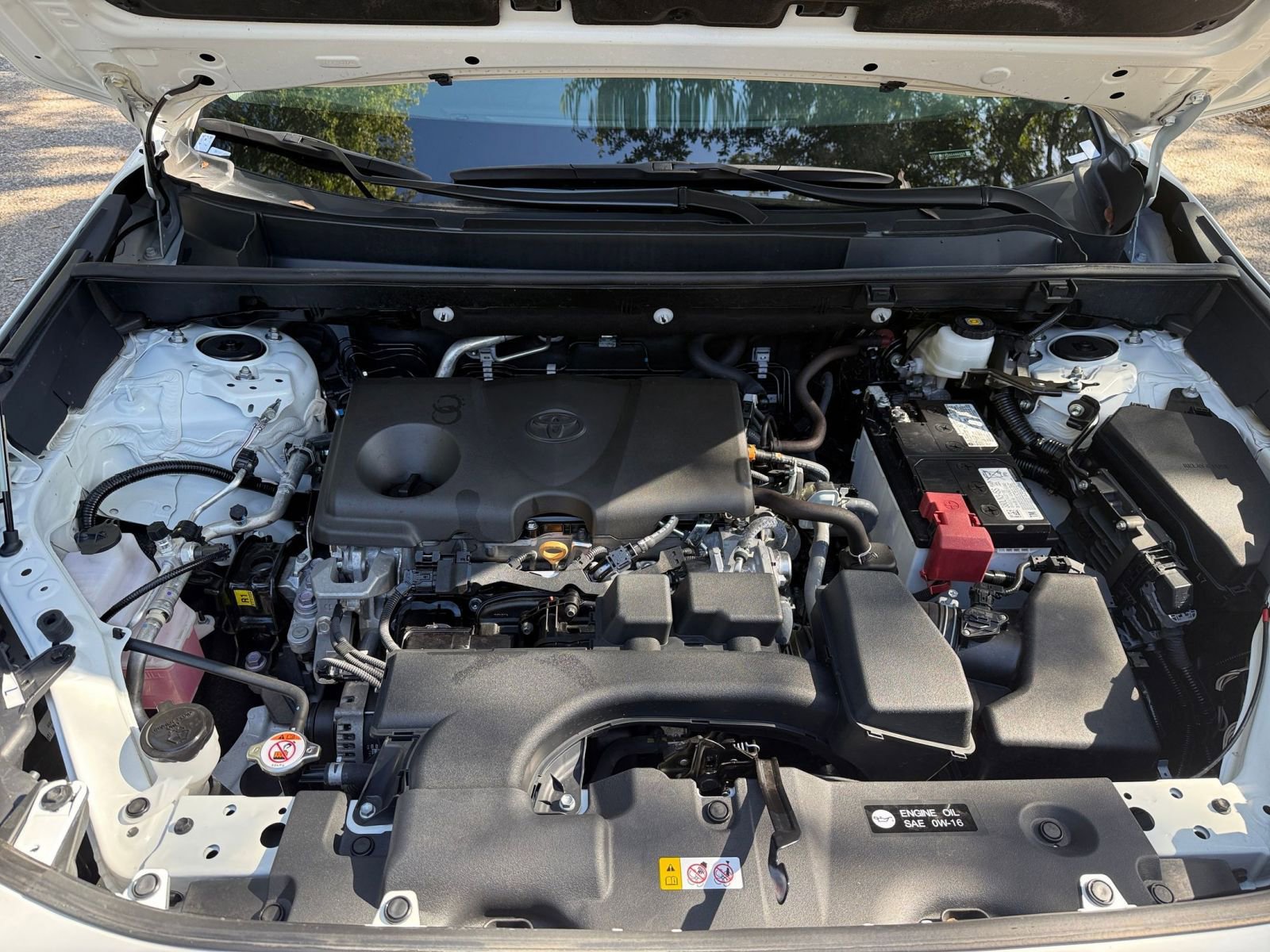 Thumbnail: 2025 Toyota RAV4 - 28