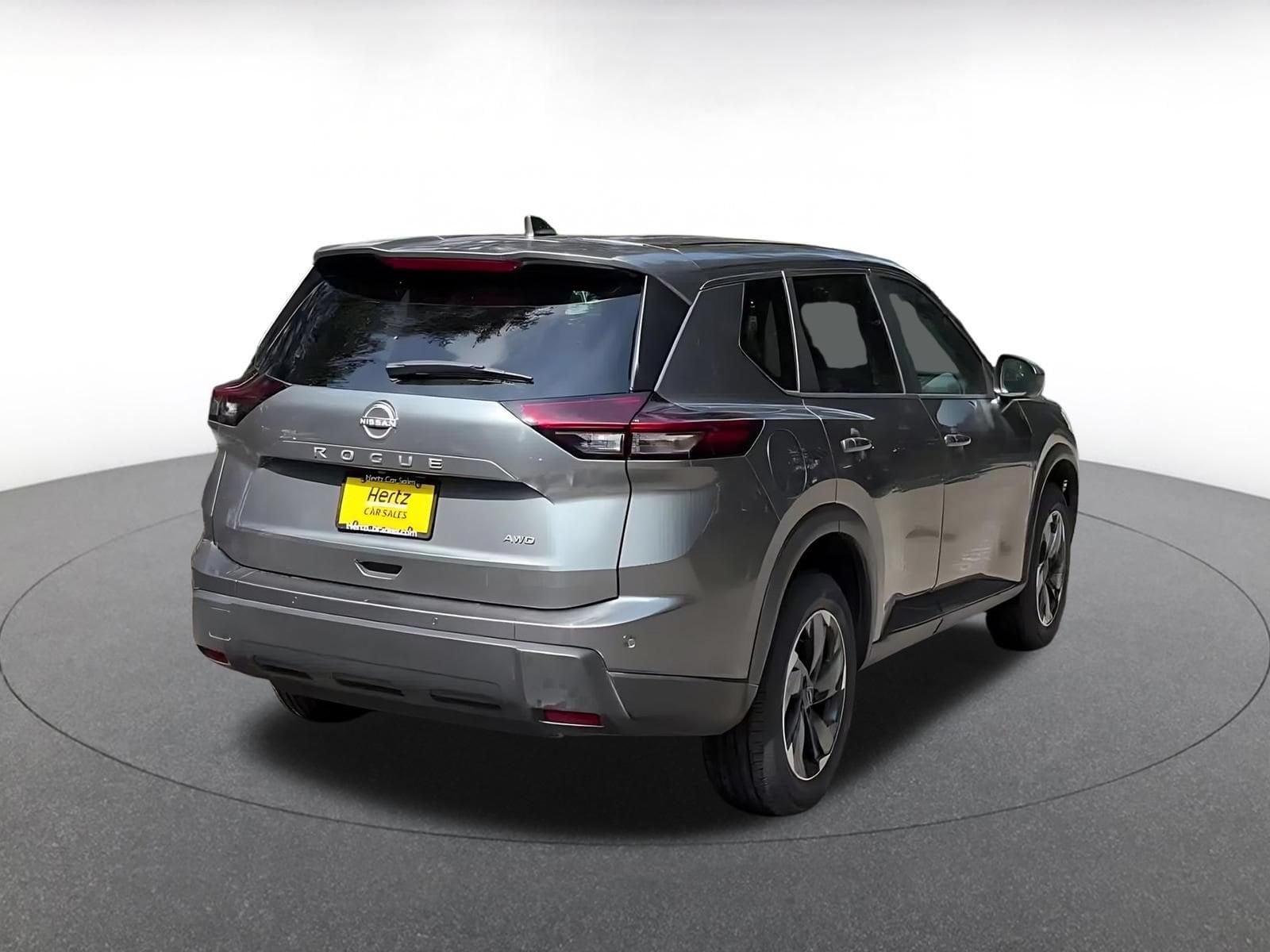 Thumbnail: 2025 Nissan Rogue - 14