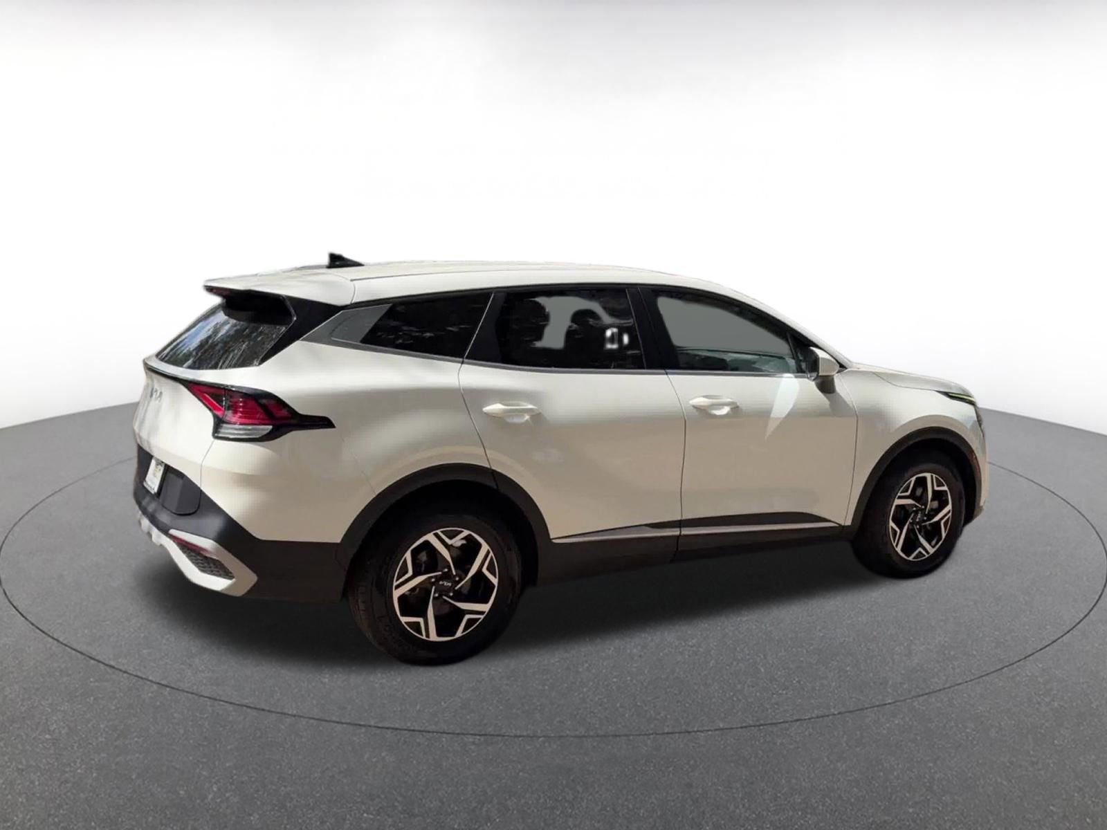 Thumbnail: 2024 Kia Sportage - 15