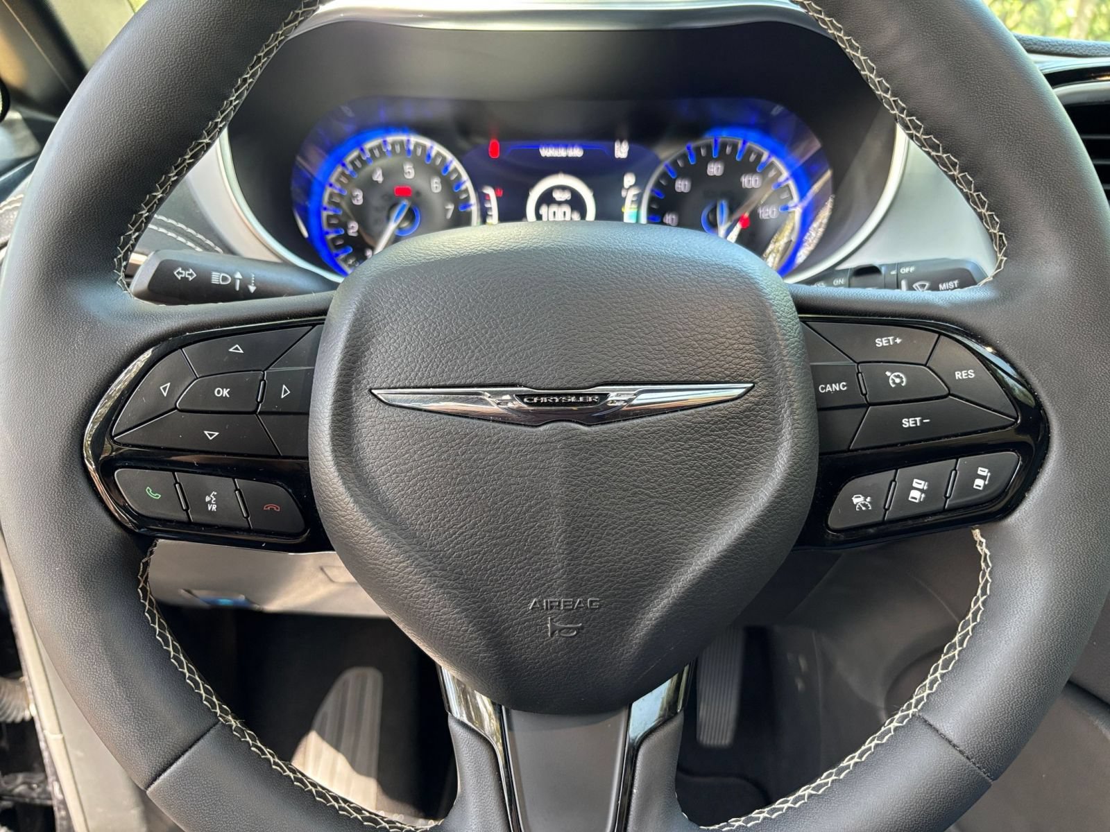 Thumbnail: 2025 Chrysler Pacifica - 31