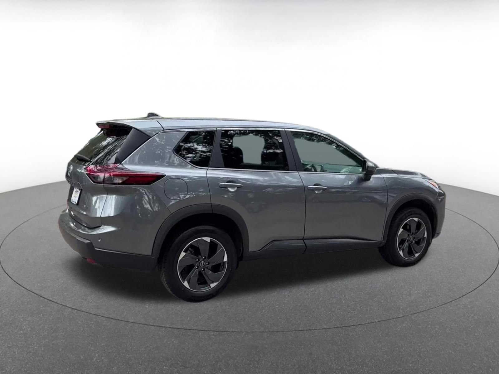 Thumbnail: 2025 Nissan Rogue - 15
