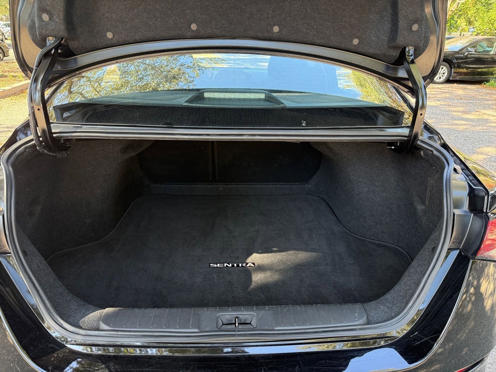 Thumbnail: 2025 Nissan Sentra - 35