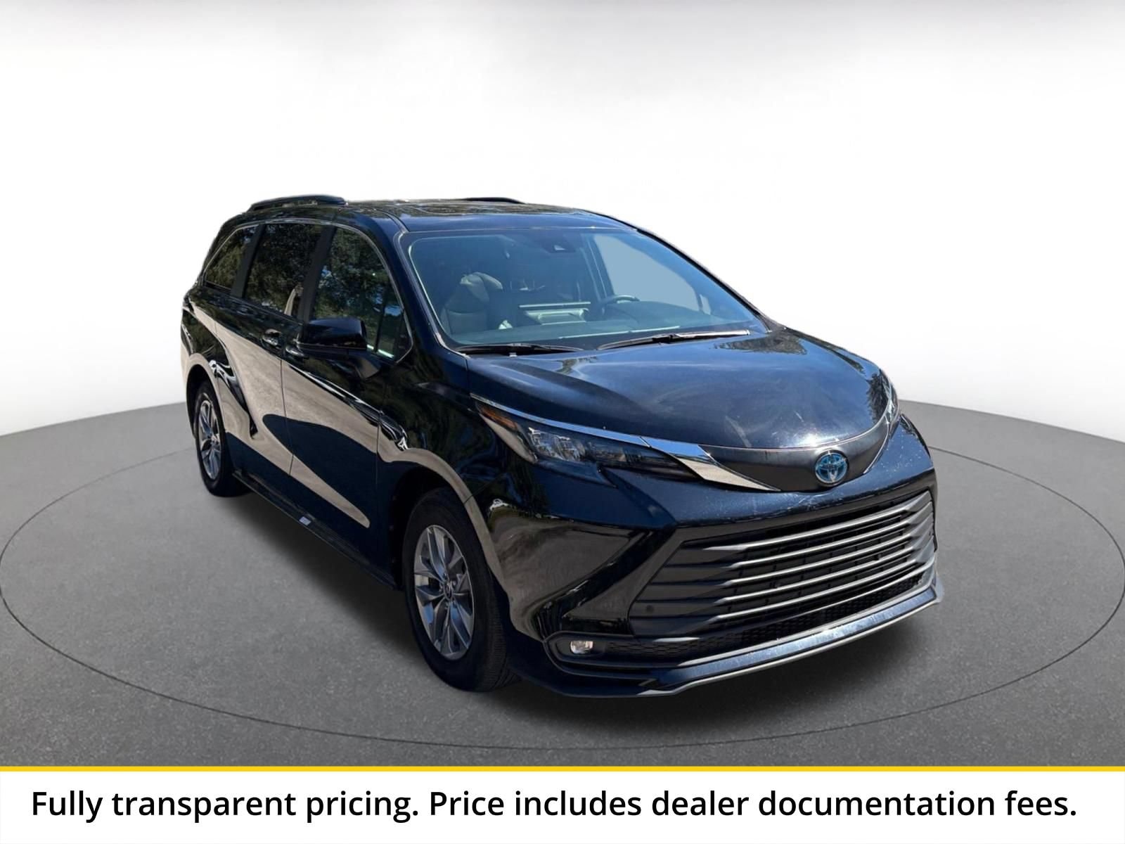 Thumbnail: 2025 Toyota Sienna - 1