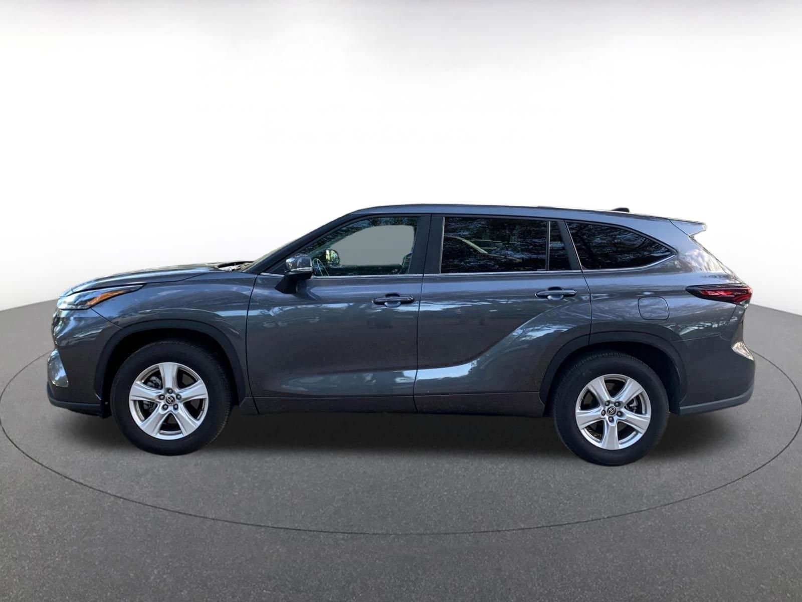 Thumbnail: 2025 Toyota Highlander - 4