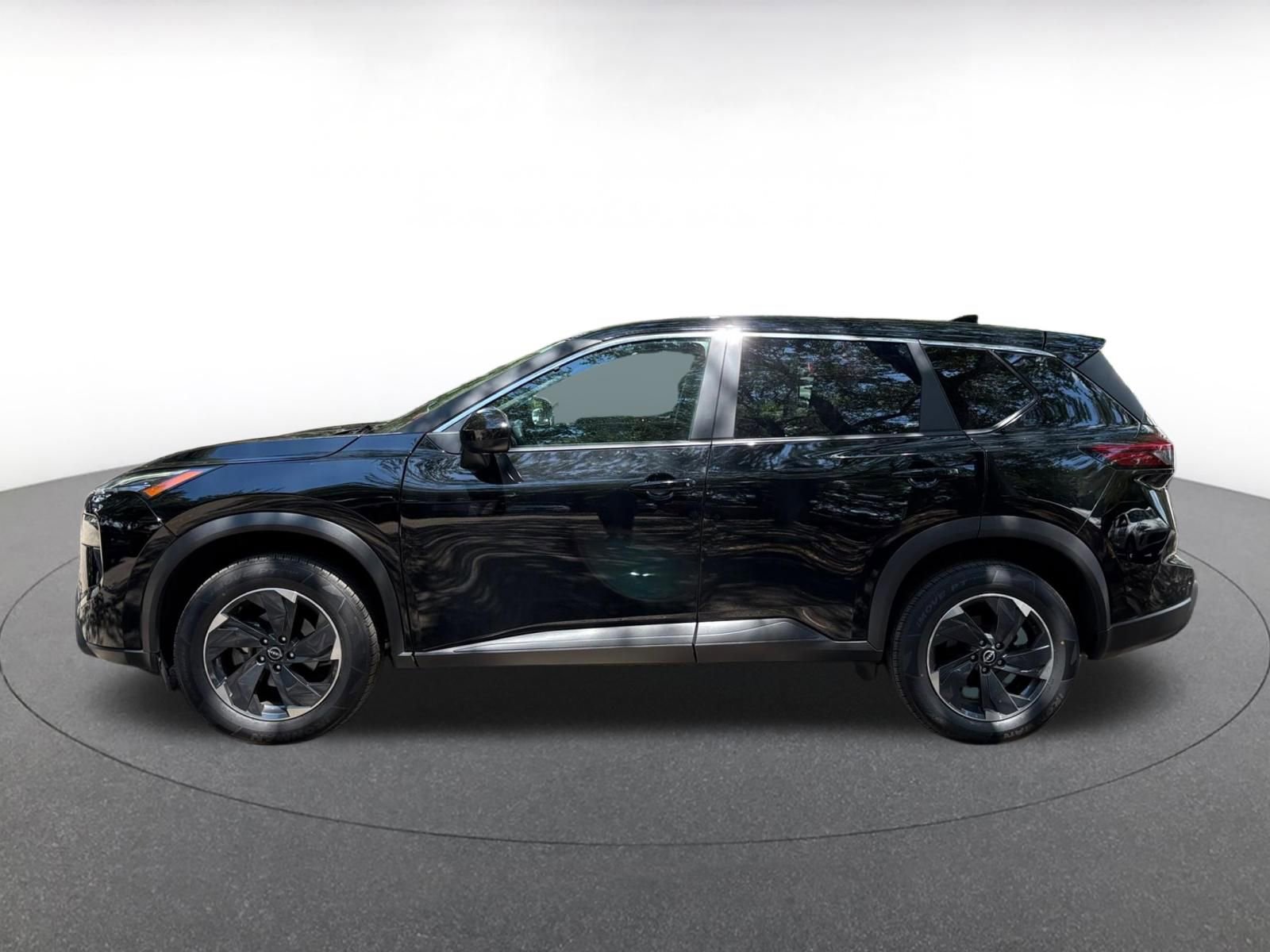 Thumbnail: 2025 Nissan Rogue - 4
