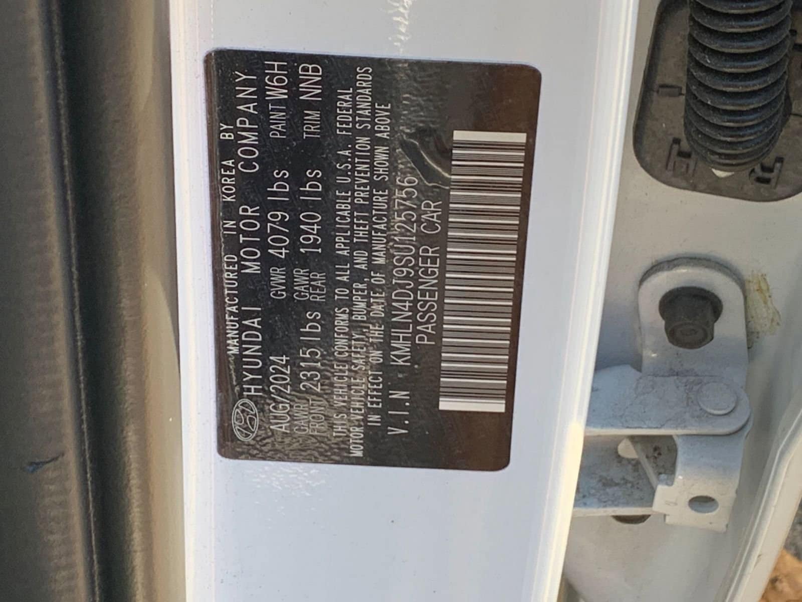 Thumbnail: 2025 Toyota Camry - 10