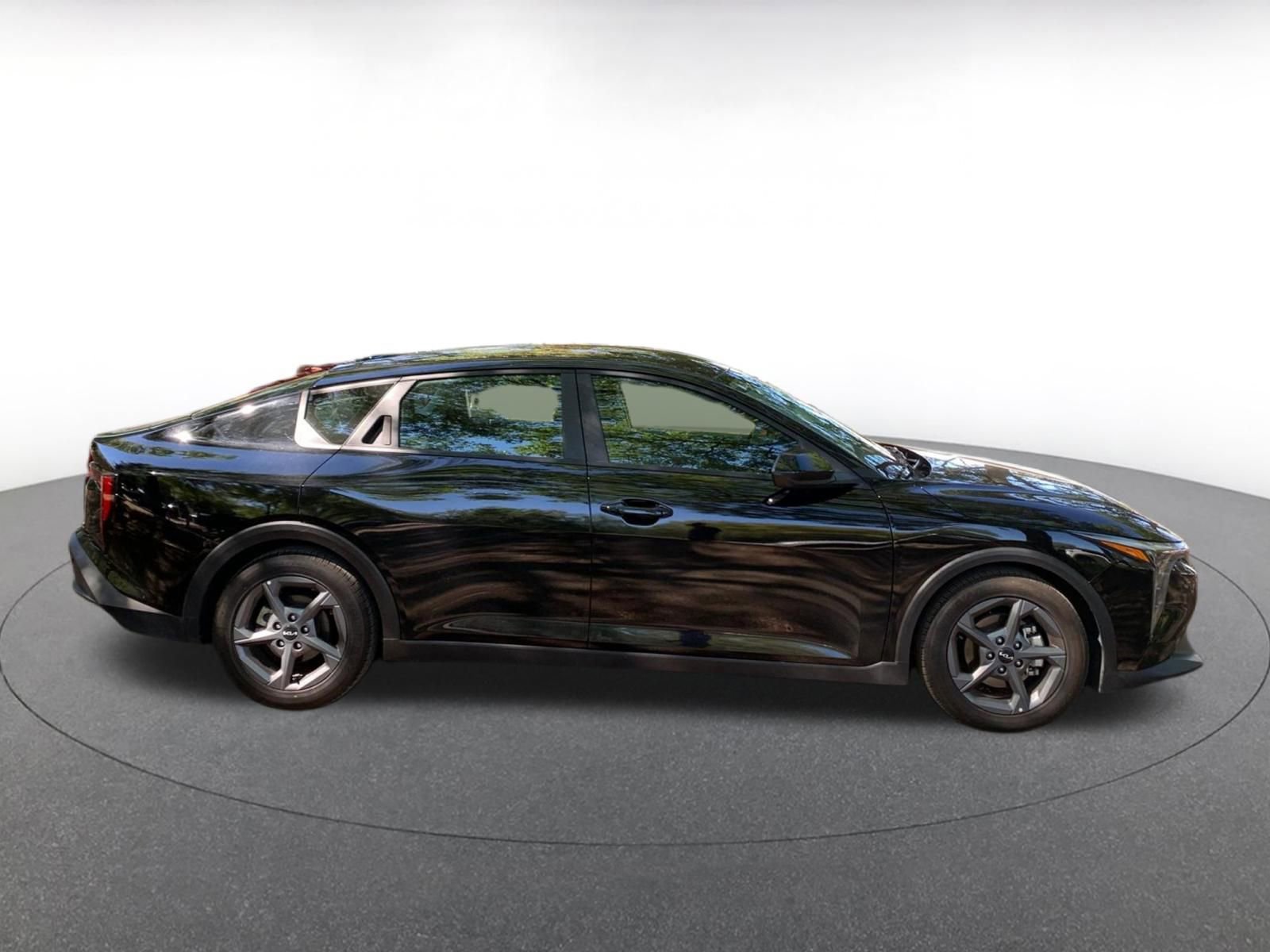 Thumbnail: 2025 Kia K4 - 8