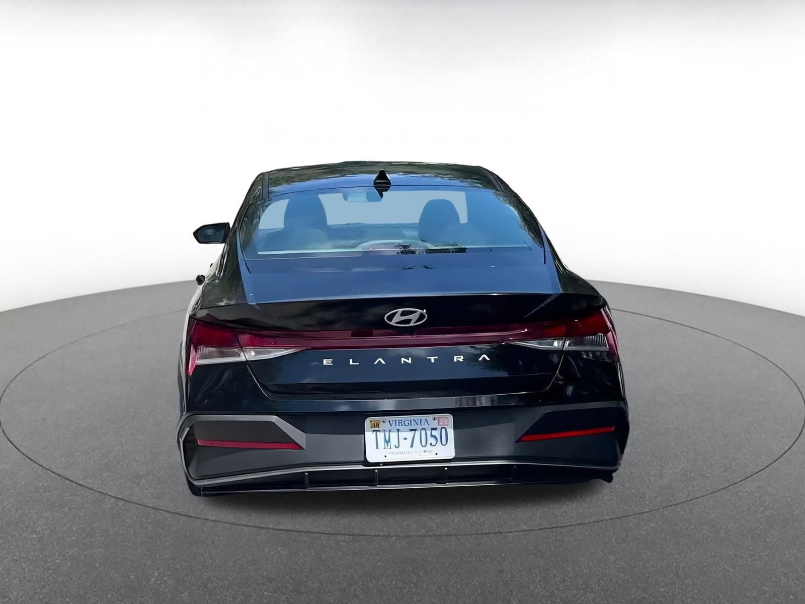 Thumbnail: 2024 Hyundai Elantra - 12