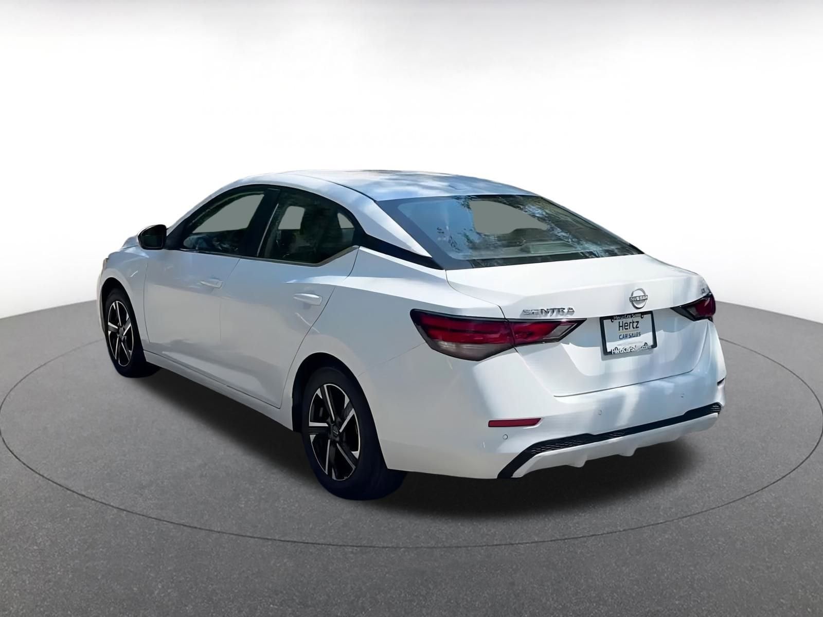 Thumbnail: 2024 Nissan Sentra - 17