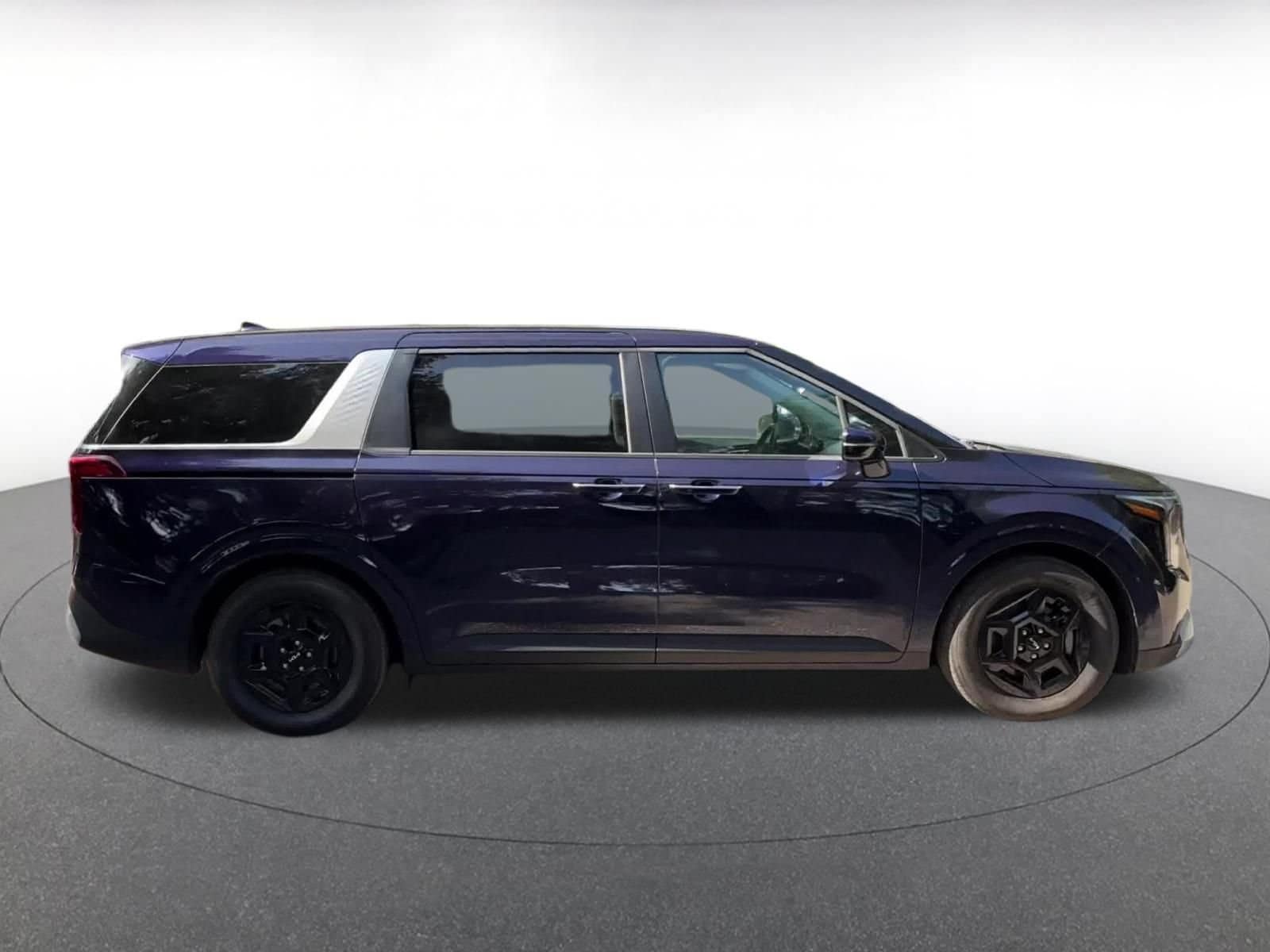 Thumbnail: 2026 Kia Carnival - 16
