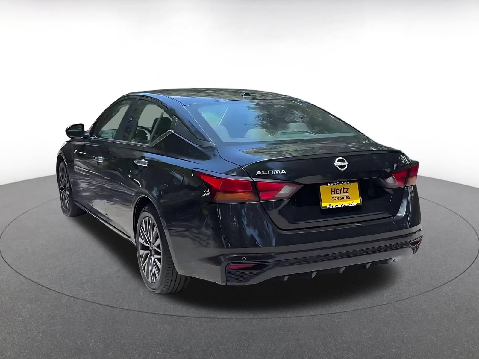 Thumbnail: 2025 Nissan Altima - 11