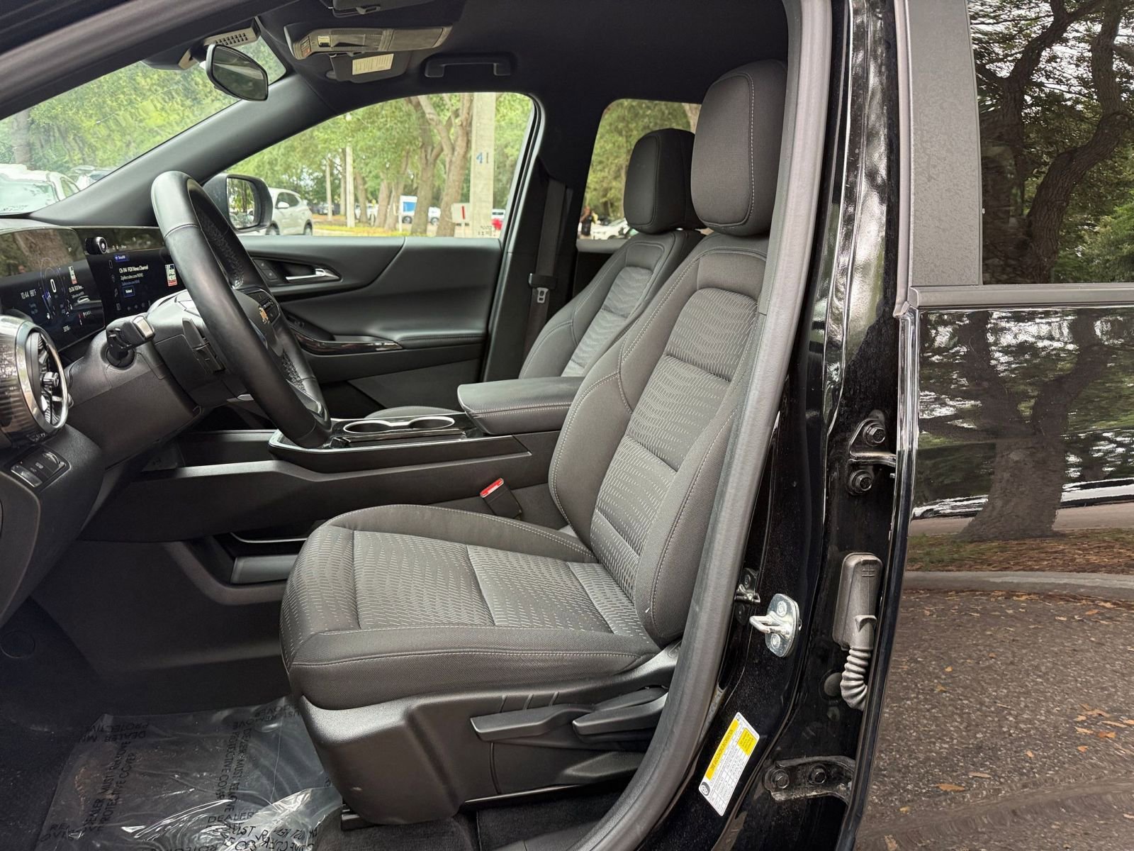 Thumbnail: 2025 Chevrolet Equinox - 34