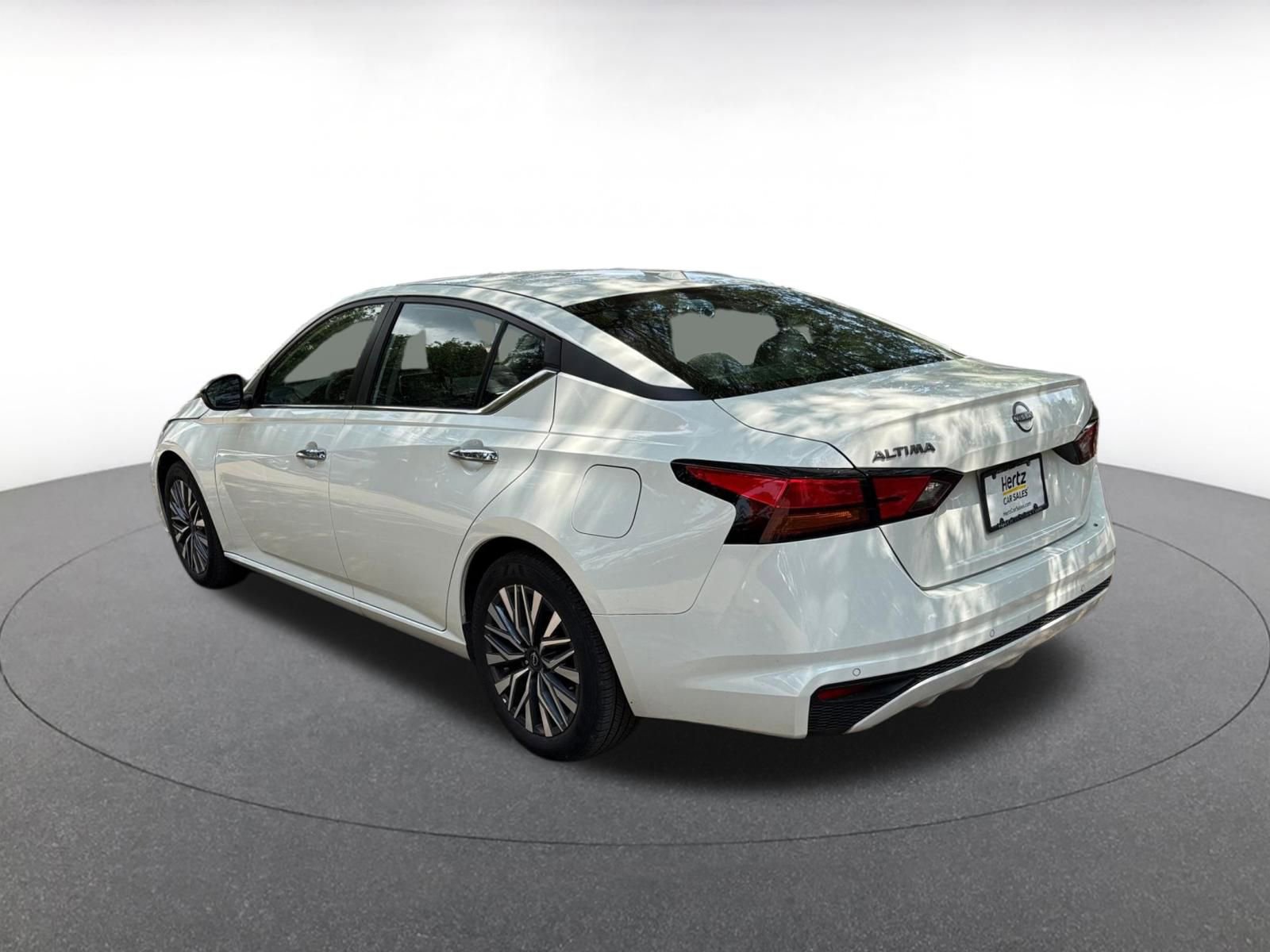 Thumbnail: 2025 Nissan Altima - 5