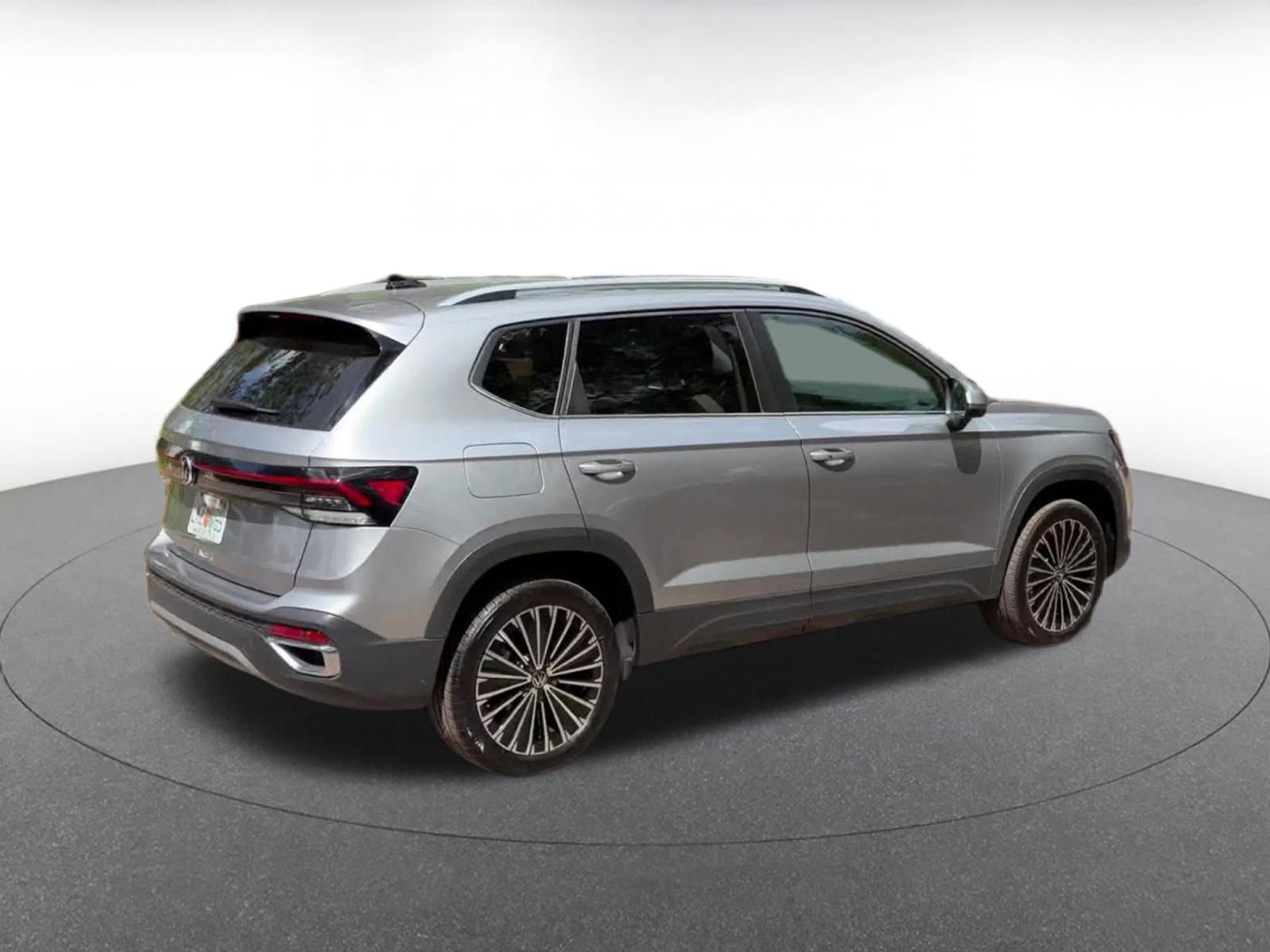 Thumbnail: 2025 Volkswagen Taos - 15