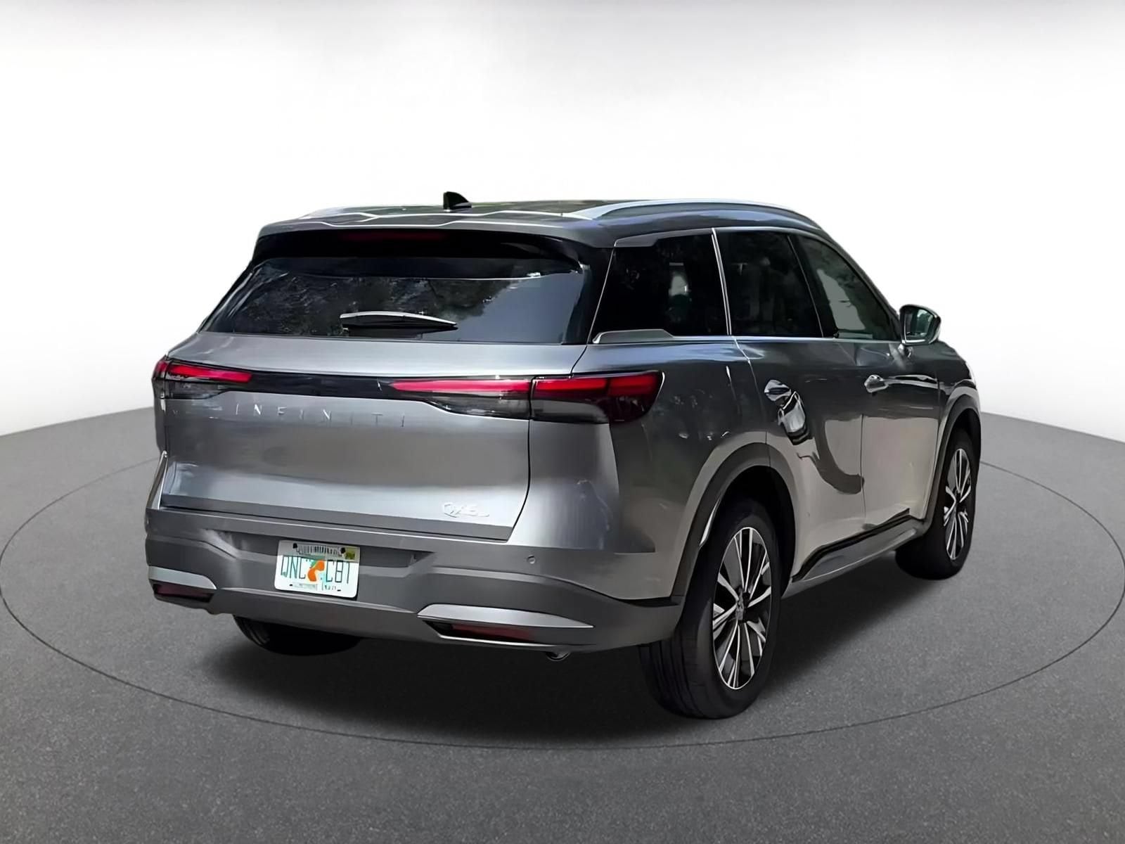 Thumbnail: 2026 INFINITI QX60 - 15