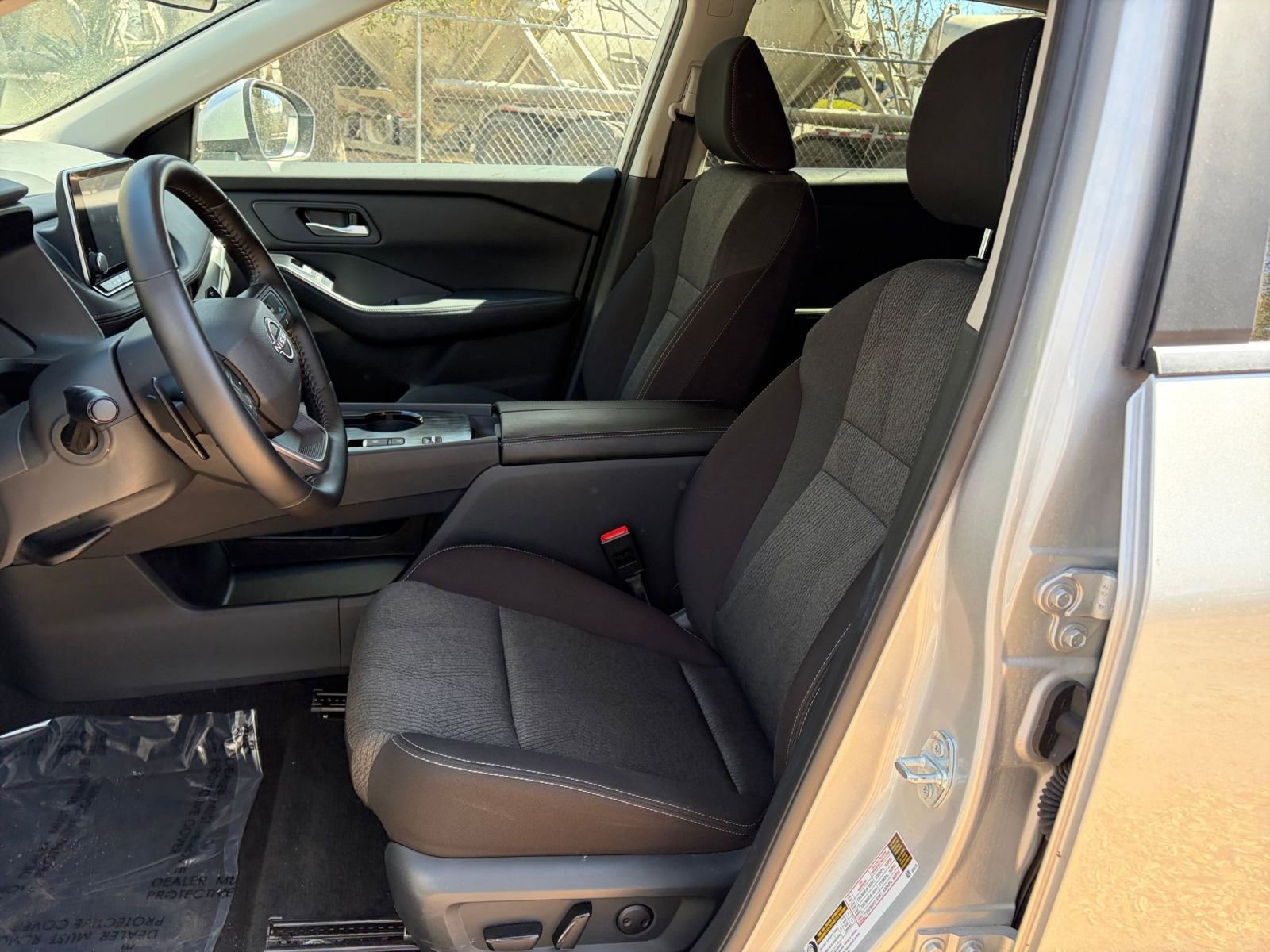 Thumbnail: 2025 Nissan Rogue - 24