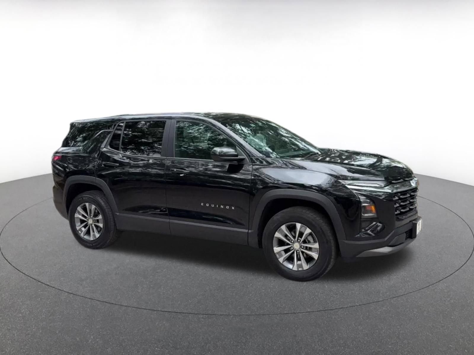 Thumbnail: 2025 Chevrolet Equinox - 2