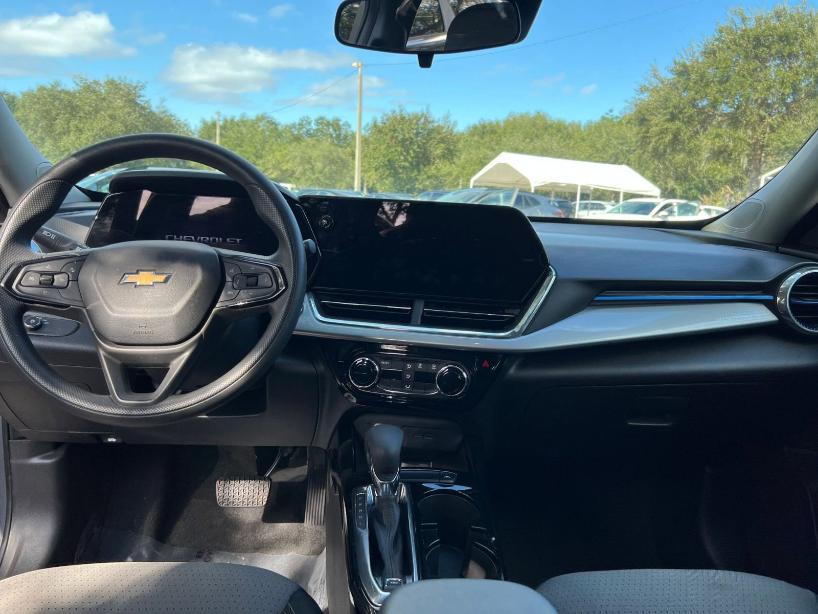 Thumbnail: 2025 Chevrolet Trax - 27