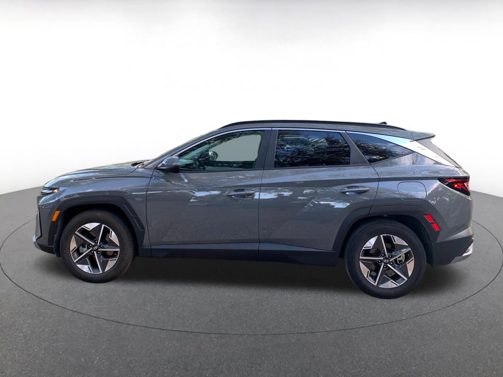 Thumbnail: 2025 Hyundai Tucson - 4