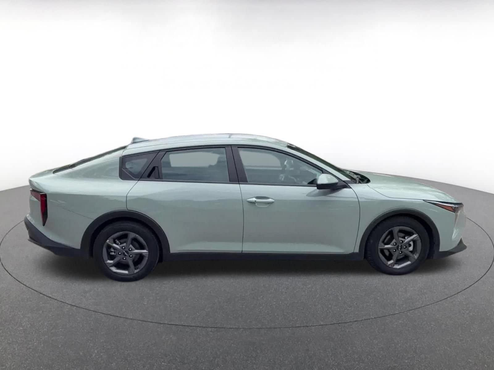 Thumbnail: 2025 Kia K4 - 16