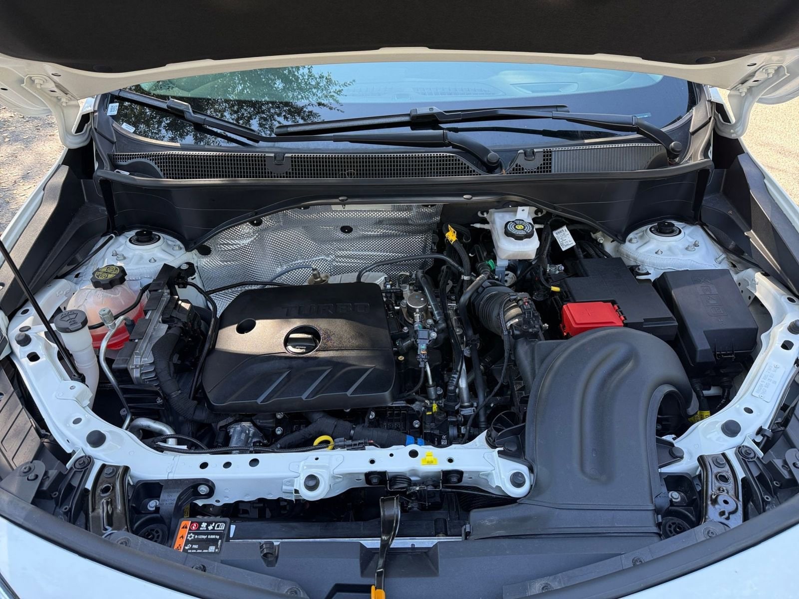 Thumbnail: 2025 Buick Encore GX - 25