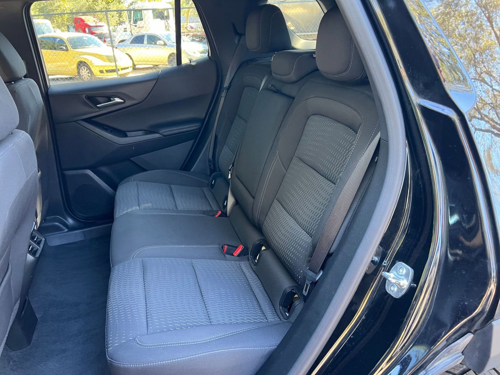 Thumbnail: 2025 Chevrolet Equinox - 32