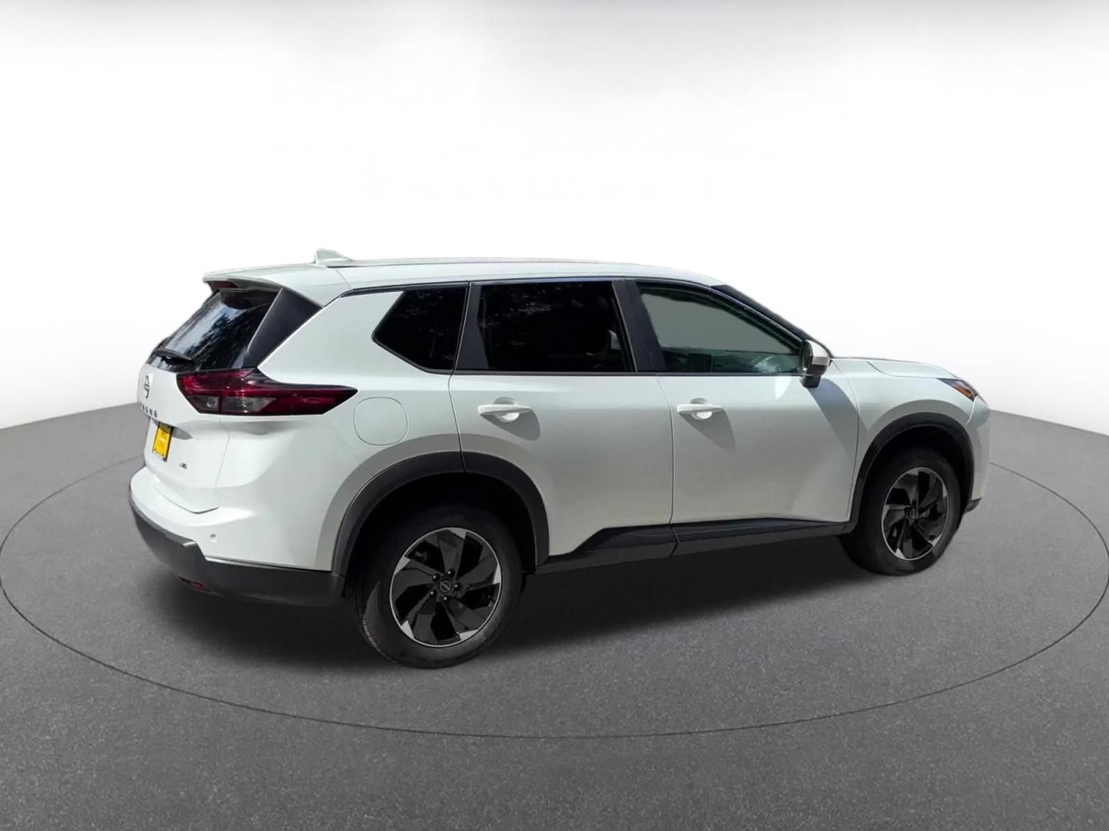 Thumbnail: 2025 Nissan Rogue - 15