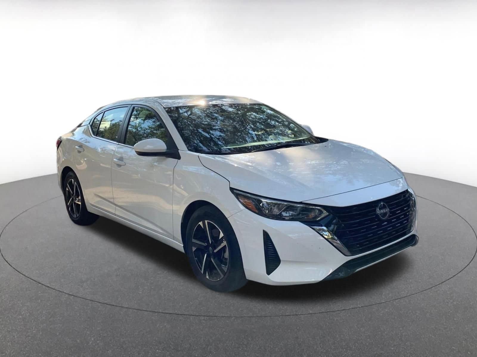 Thumbnail: 2025 Nissan Sentra - 1