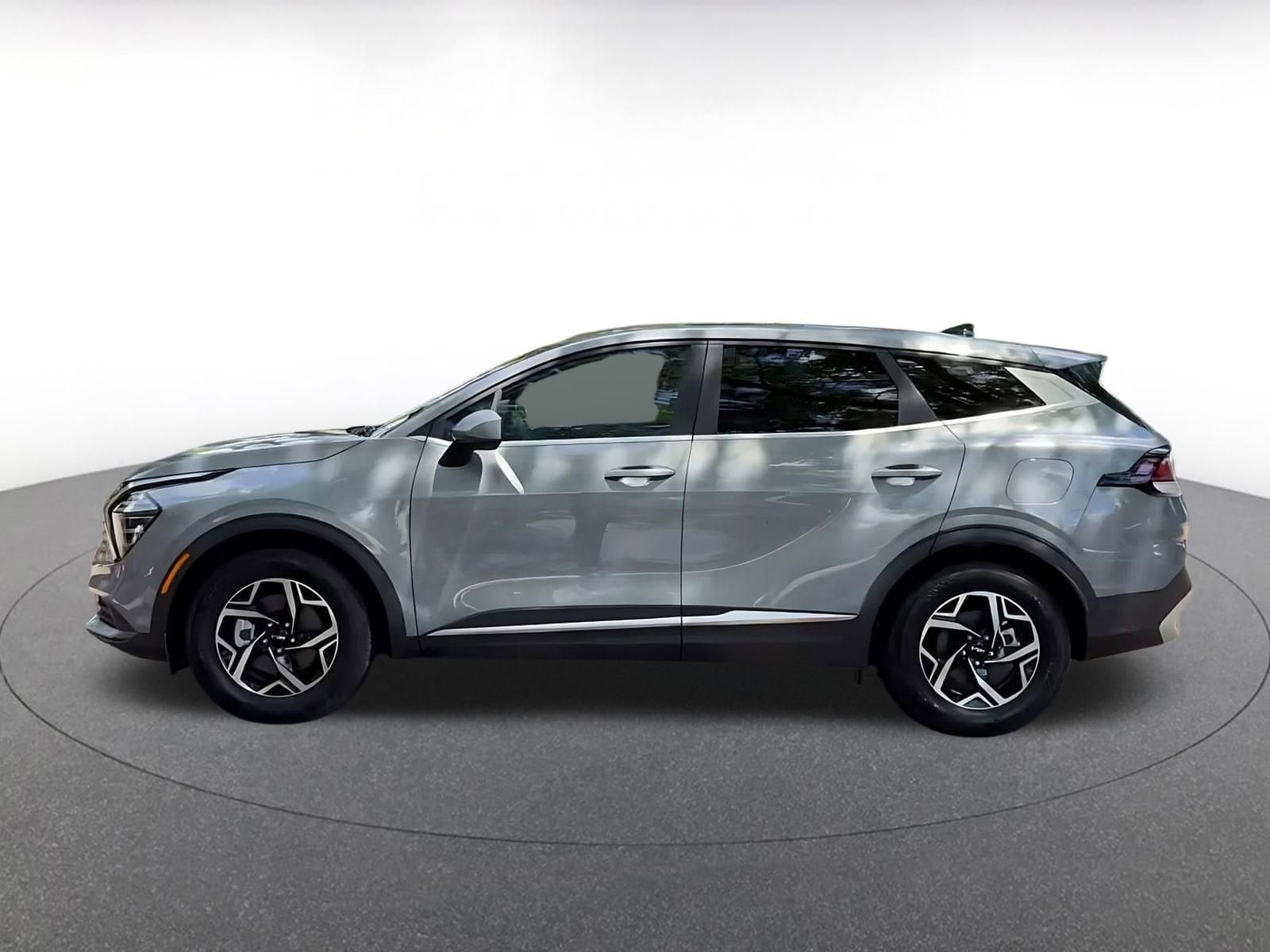 Thumbnail: 2025 Kia Sportage - 9