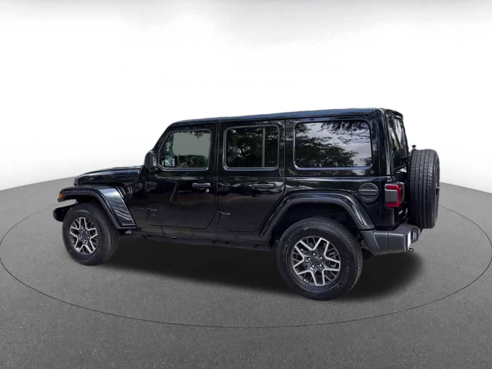 Thumbnail: 2025 Jeep Wrangler - 10