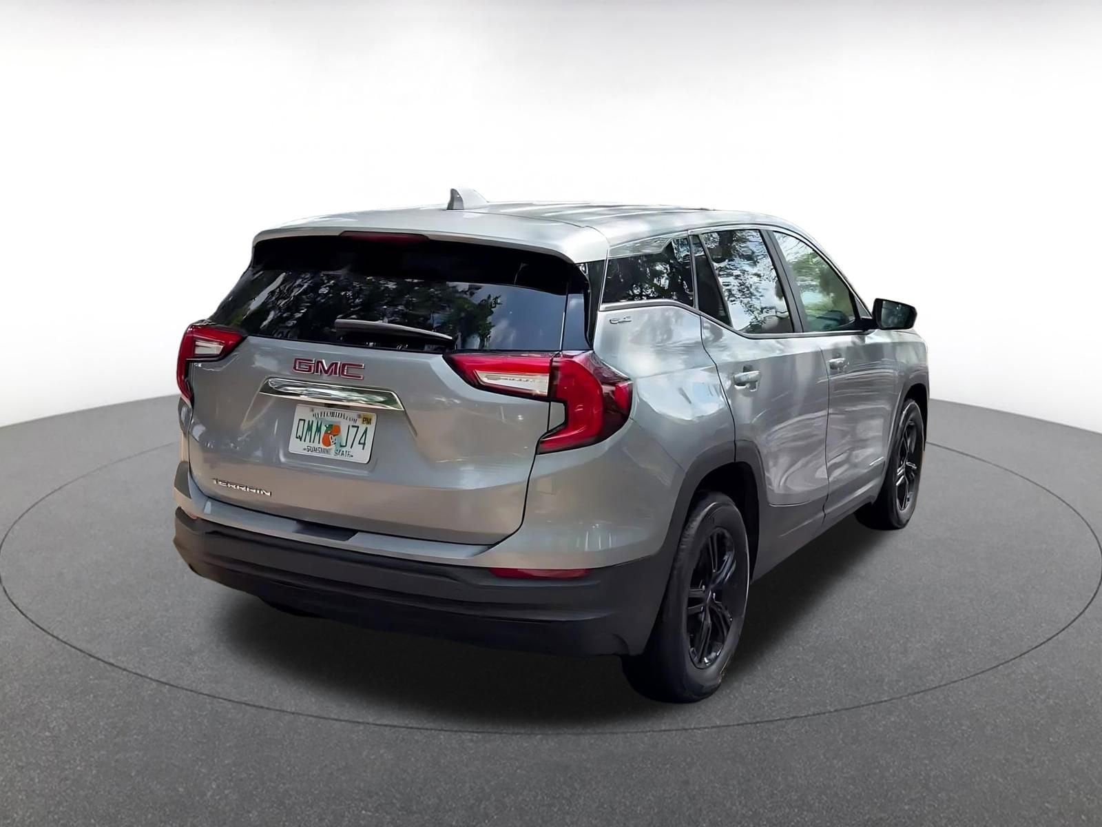 Thumbnail: 2024 GMC Terrain - 14