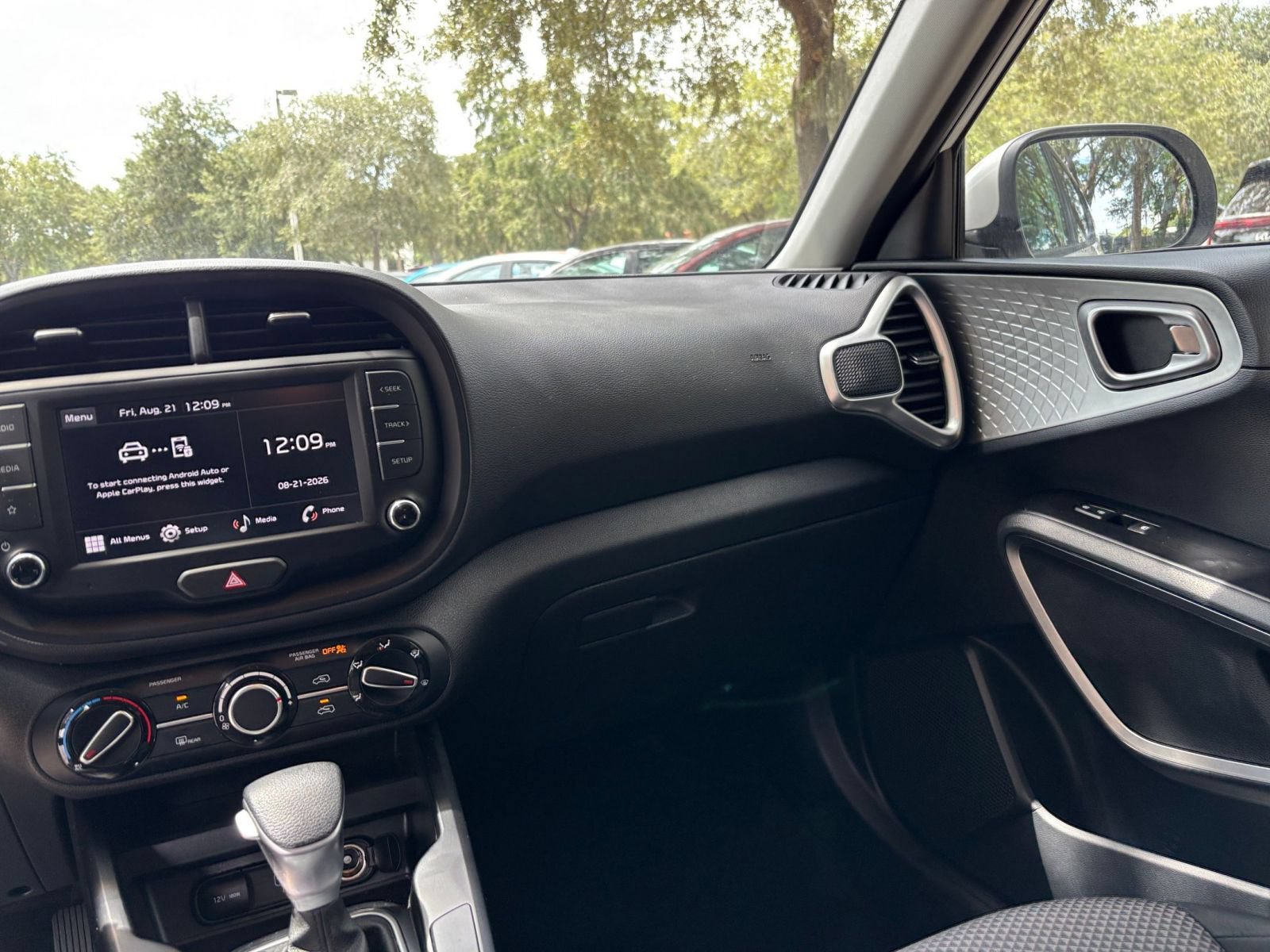 Thumbnail: 2025 Kia Soul - 28
