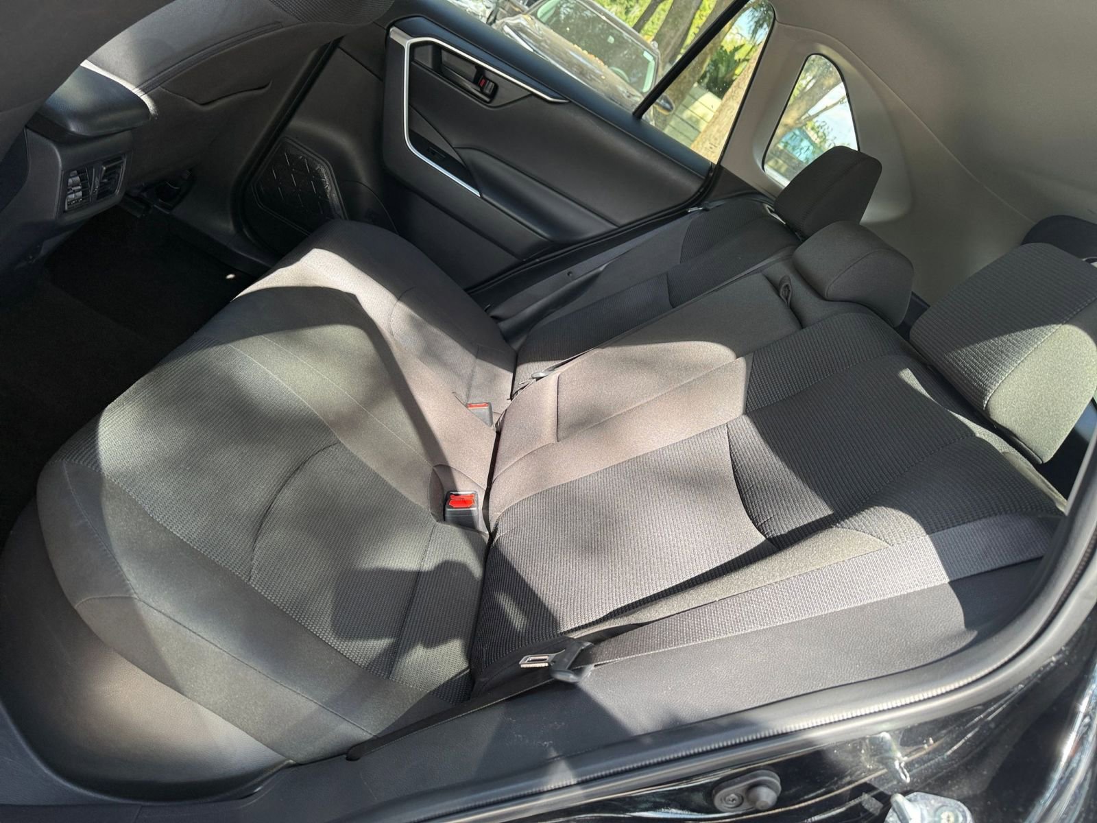 Thumbnail: 2025 Toyota RAV4 - 20